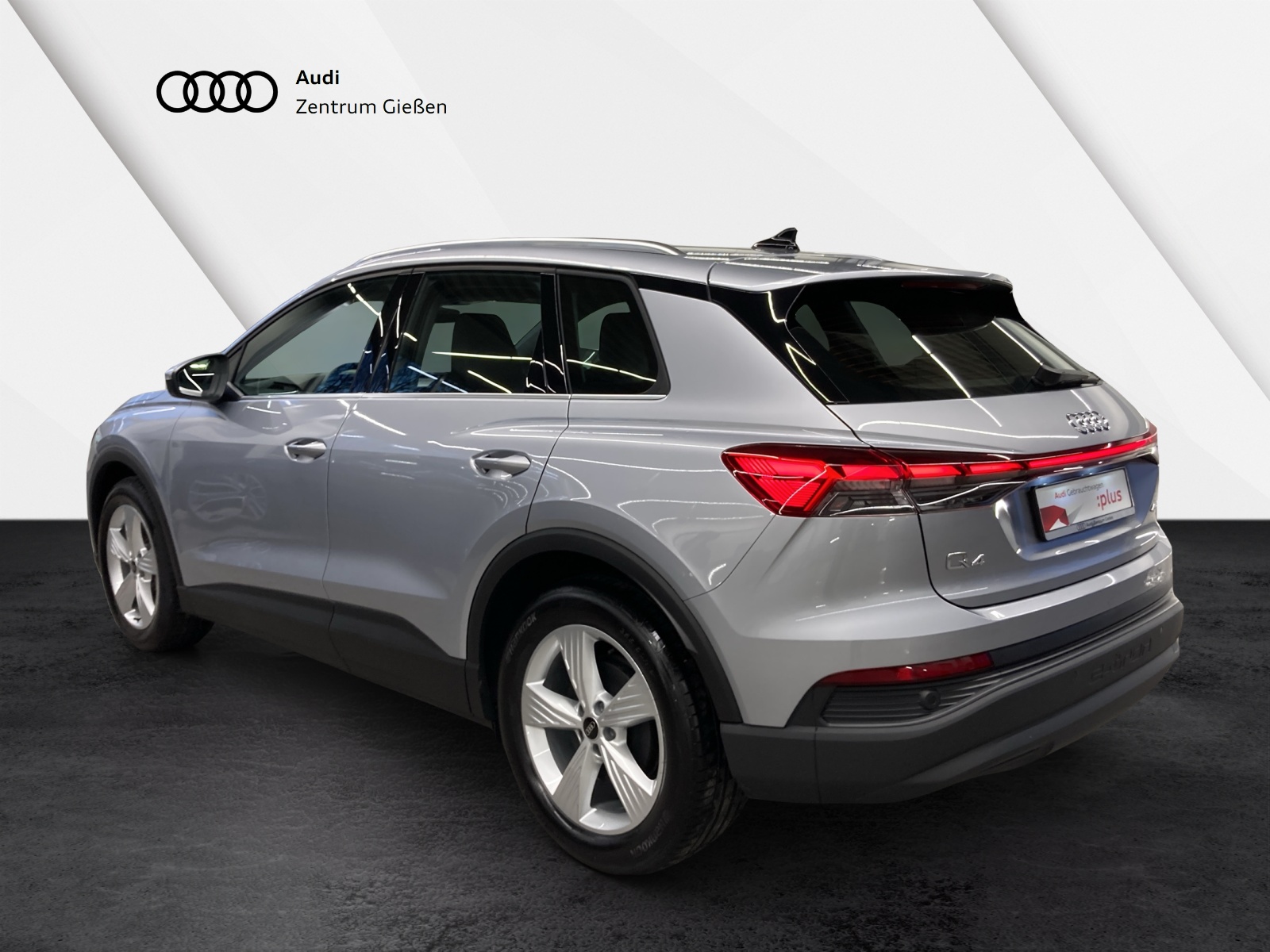 Q4 e-tron 45 basis Matrix-LED ACC Kamera Navi