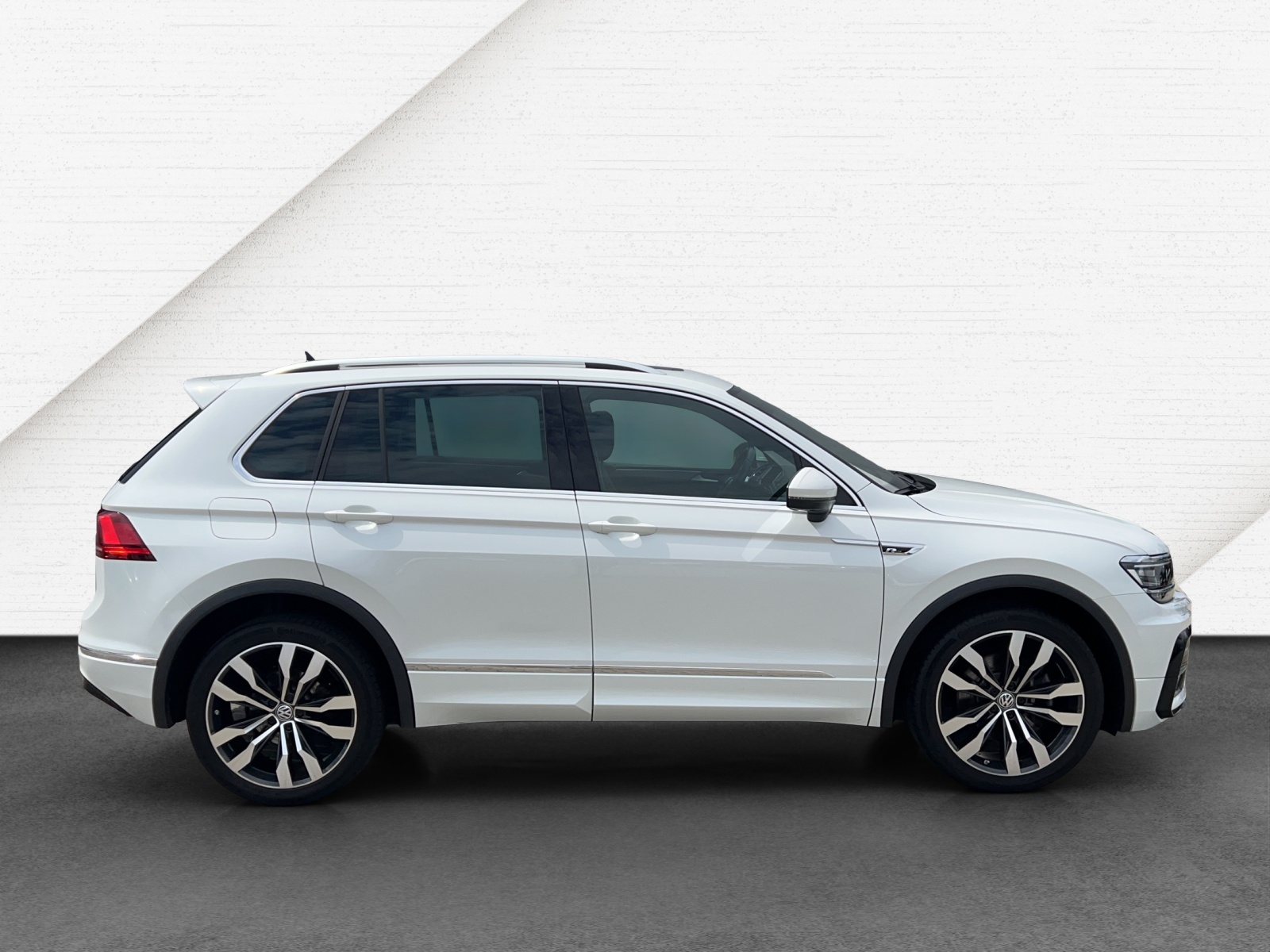 Tiguan TDI DSG 4M Highline Panodach DCC AHK Standheiz. Alu-20Zoll