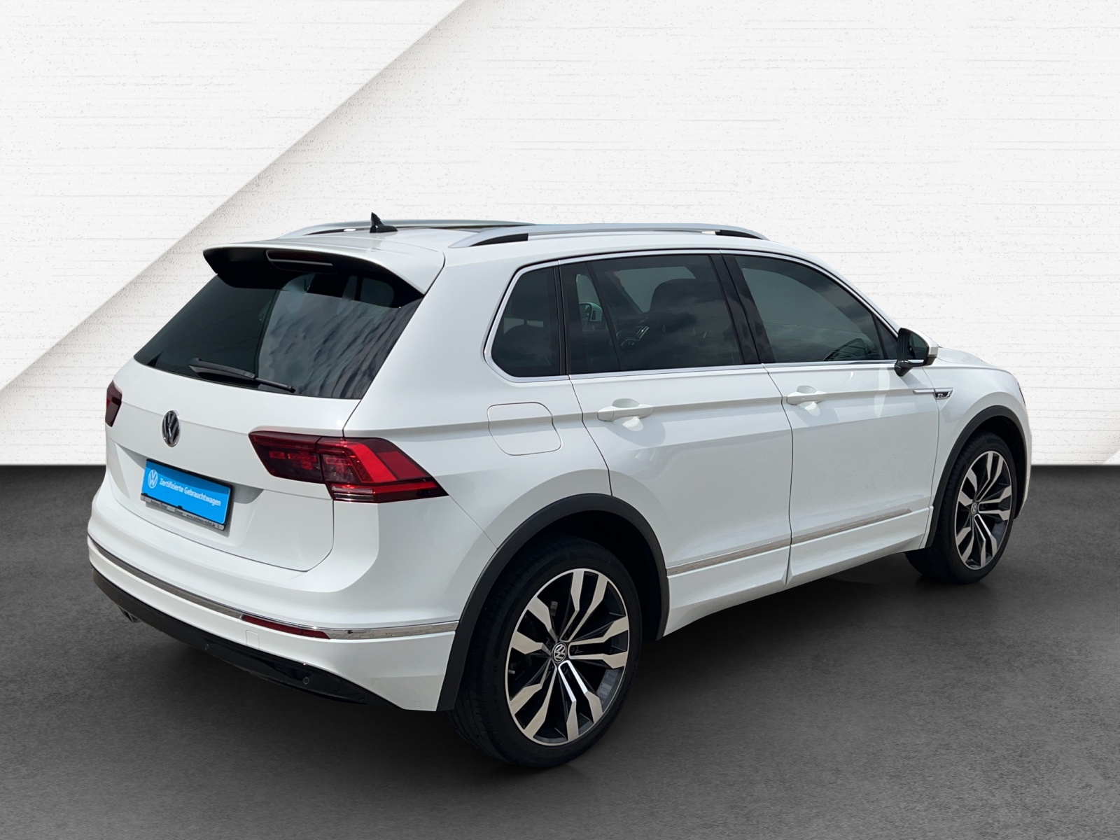 Tiguan TDI DSG 4M Highline Panodach DCC AHK Standheiz. Alu-20Zoll