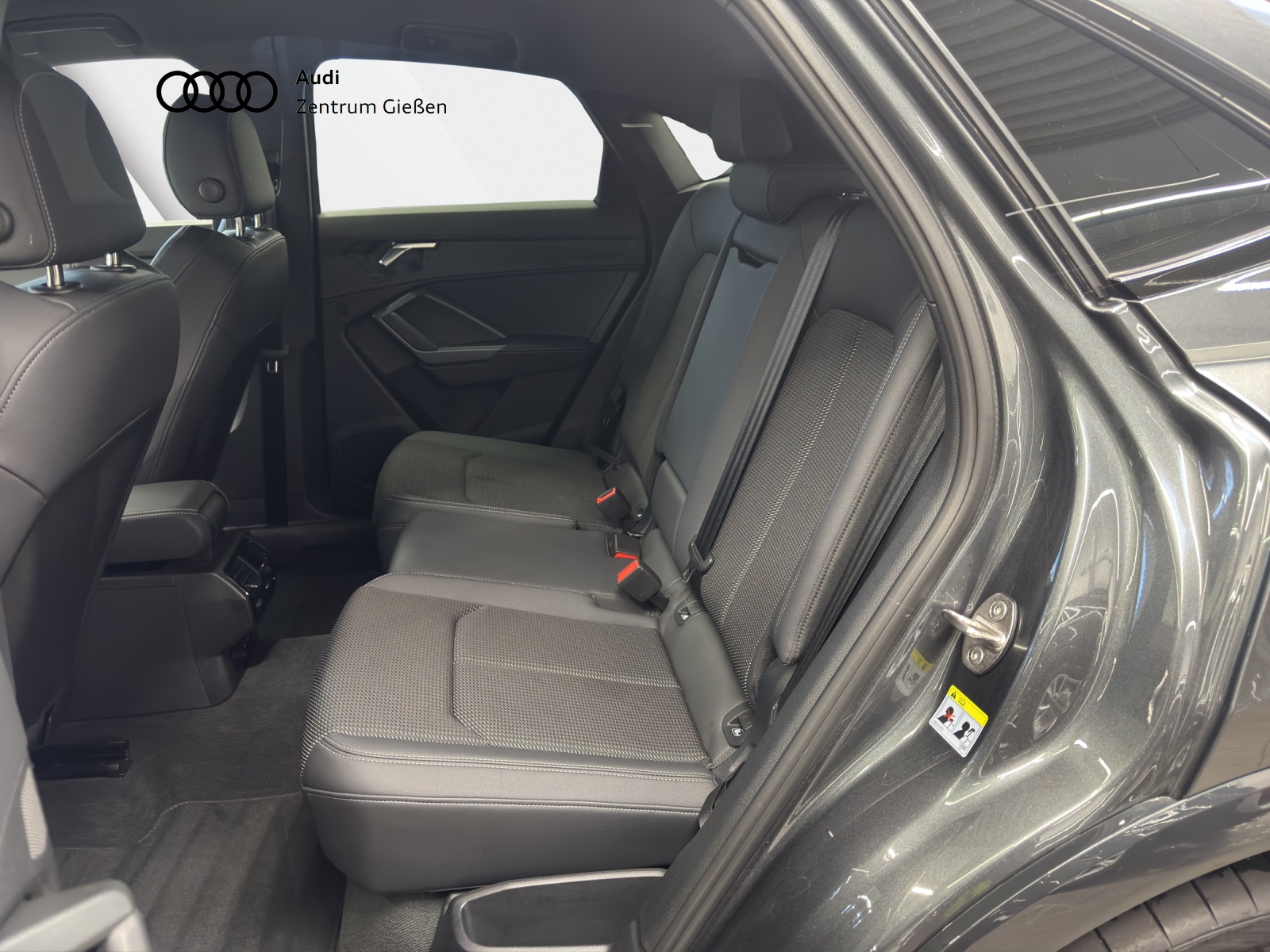 Q3 Sportback 35 TFSI S line Black AHK Kamera LED Navi