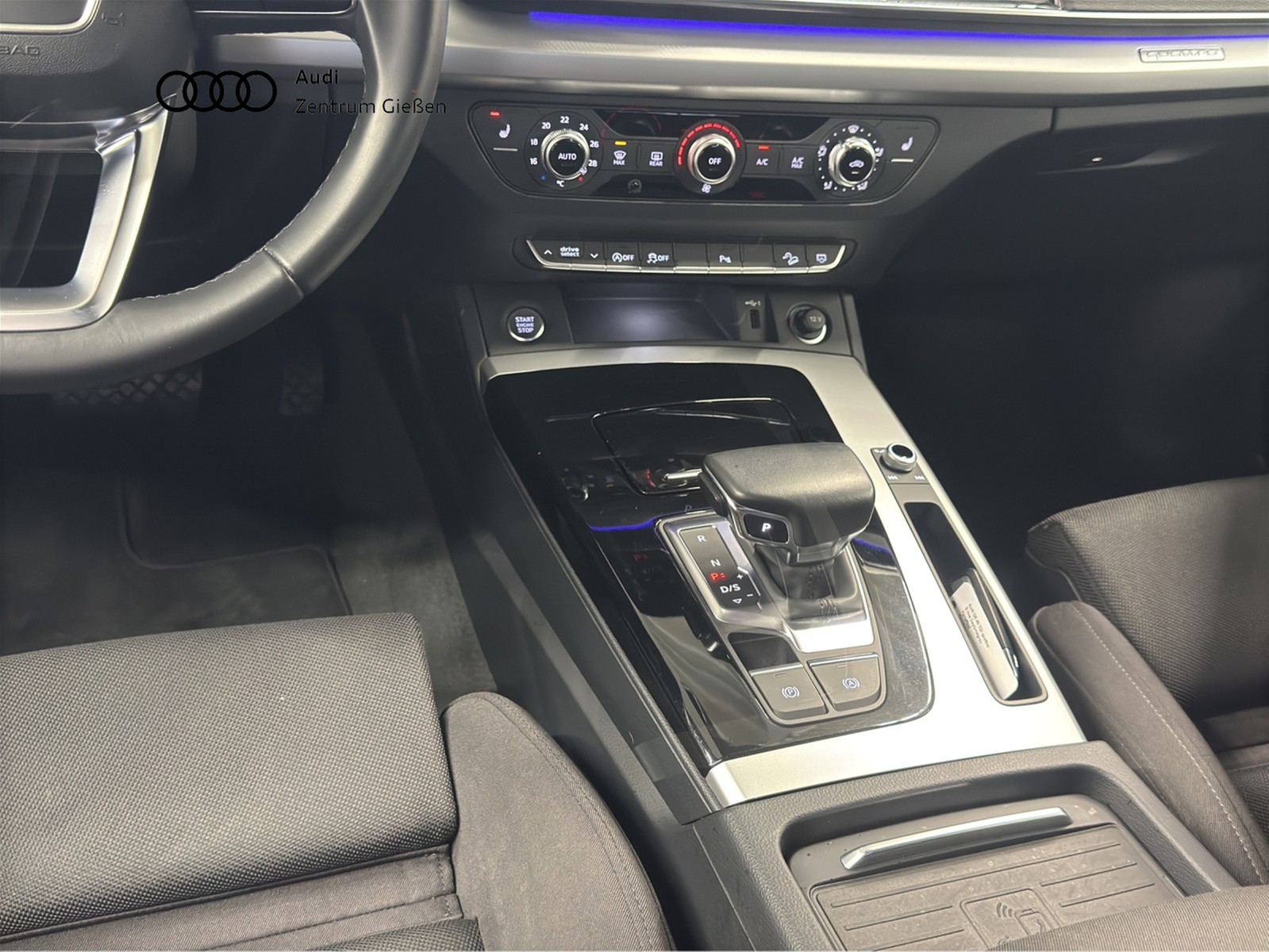 Q5 40 TDI quattro S line Black AHK Assistenzpaket Tour 