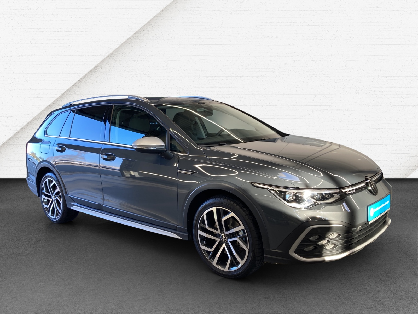 Golf 8 Variant TDI DSG 4Motion Alltrack IQ-Light DCC Standh.HarmannKardon