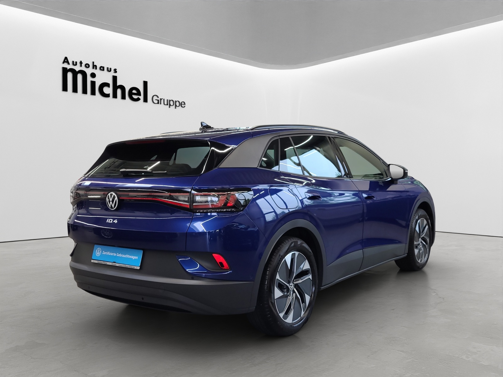 ID.4 Pro 210kW/77kWh Wärmepumpe TravelAssist Navi AHK LED
