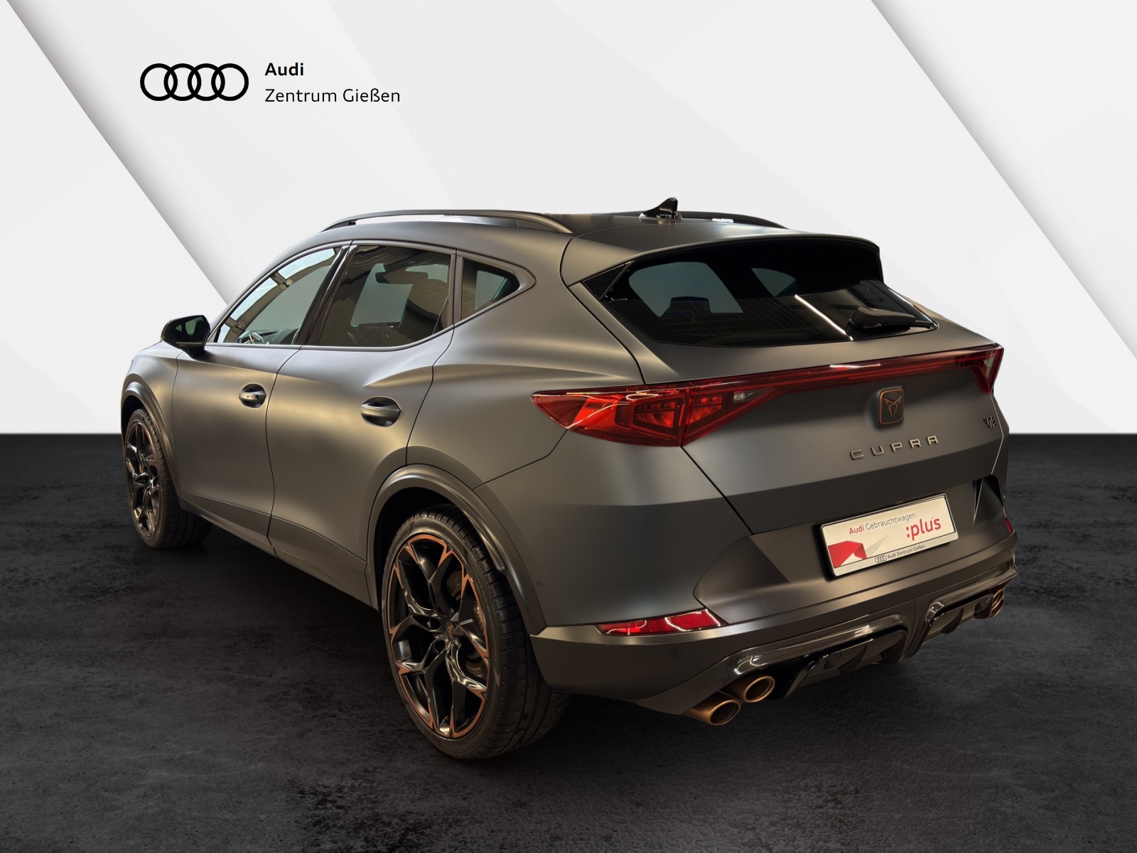 Formentor 2.5 TSI 4Drive DSG VZ CARBON ACC DCC BEATS LED NAVI