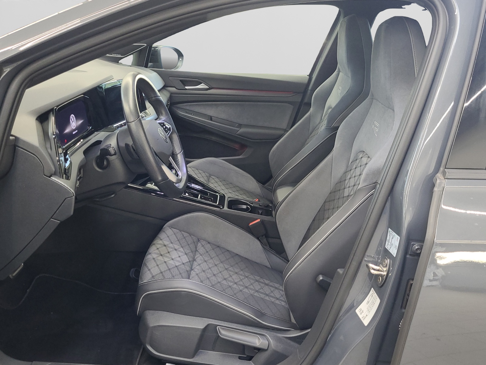 Golf 8 eTSI DSG R-Line