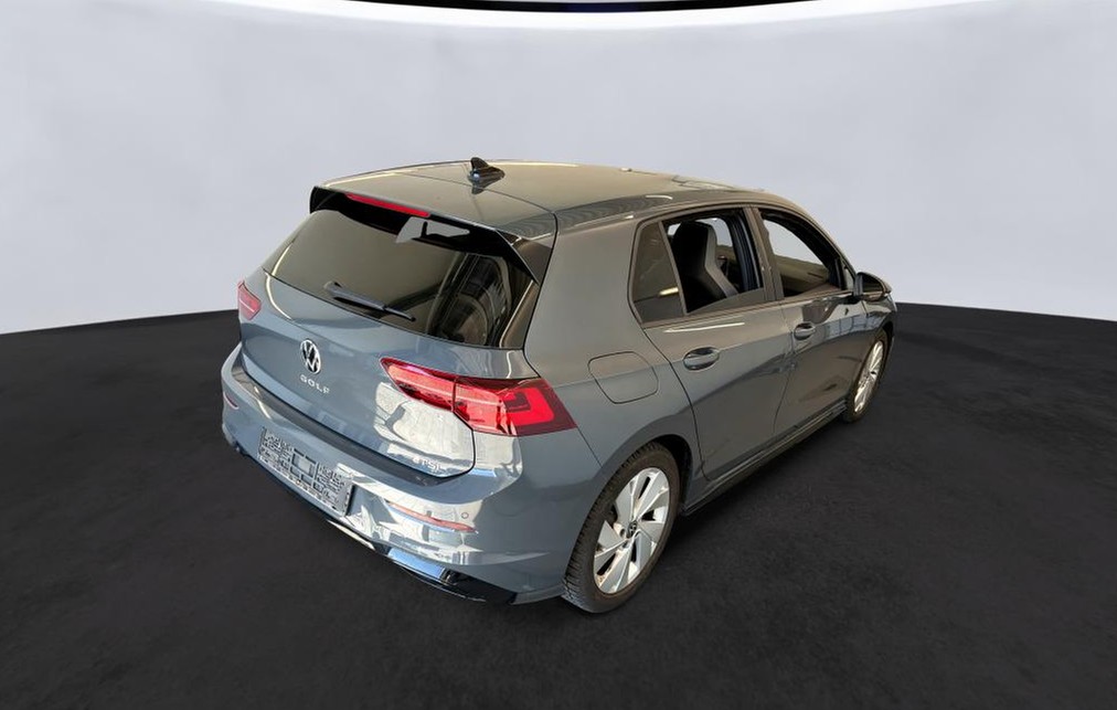Golf 8 eTSI DSG R-Line