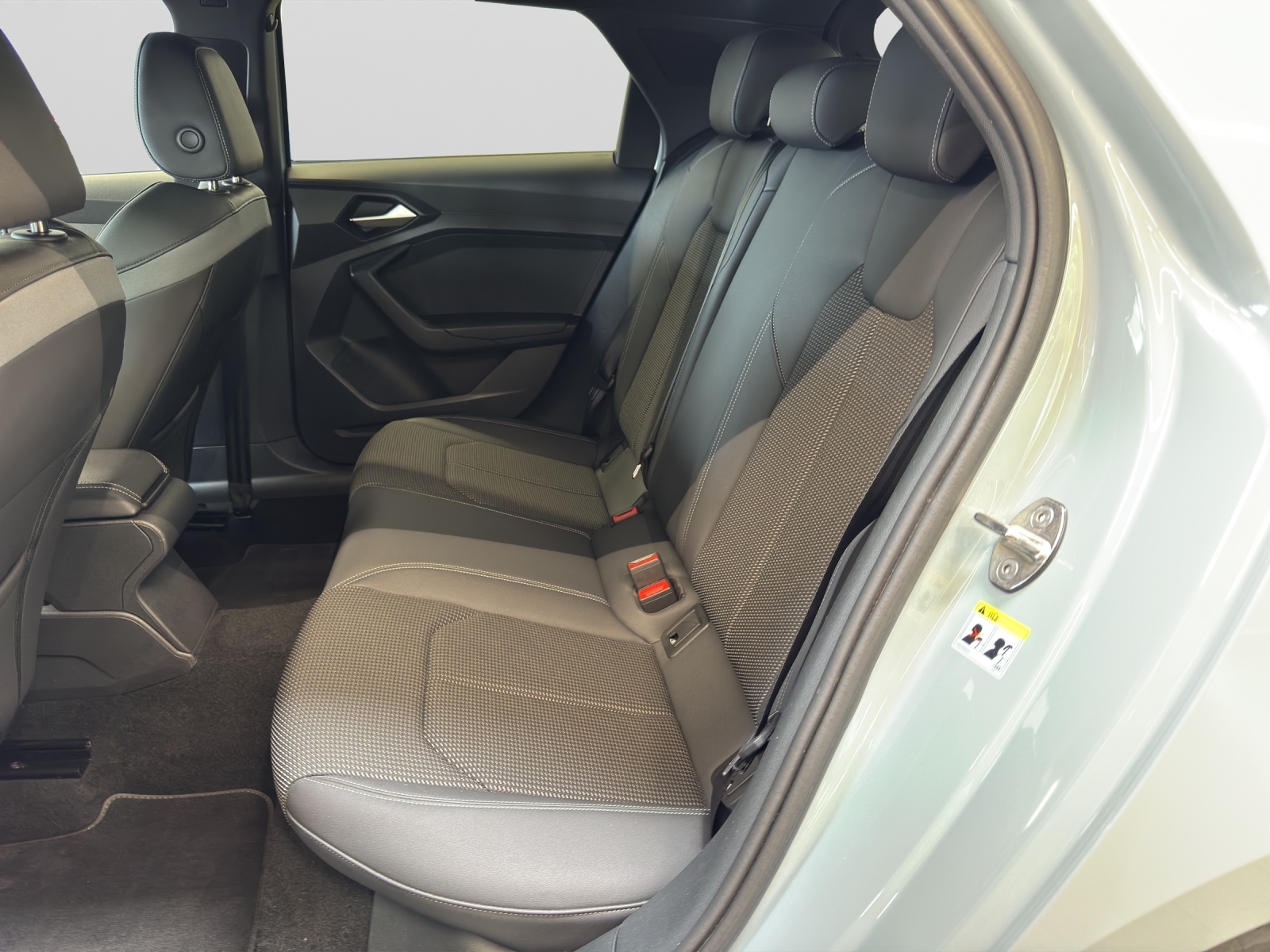 A1 Sportback 40 TFSI S line competition SONOS Navi Rückfahrkamera