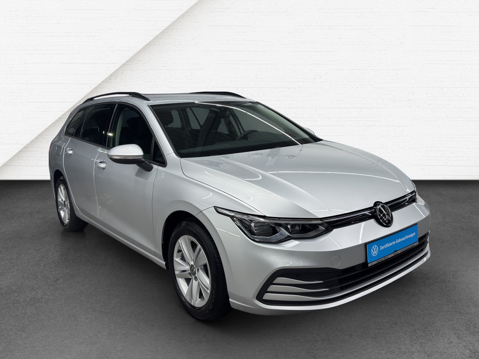 Golf 8 Variant eTSI DSG Life LED-Plus TravelAssist Navi