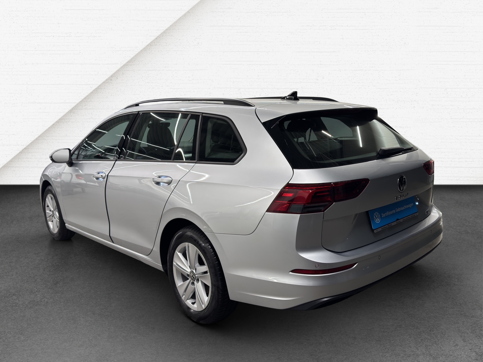 Golf 8 Variant eTSI DSG Life LED-Plus TravelAssist Navi