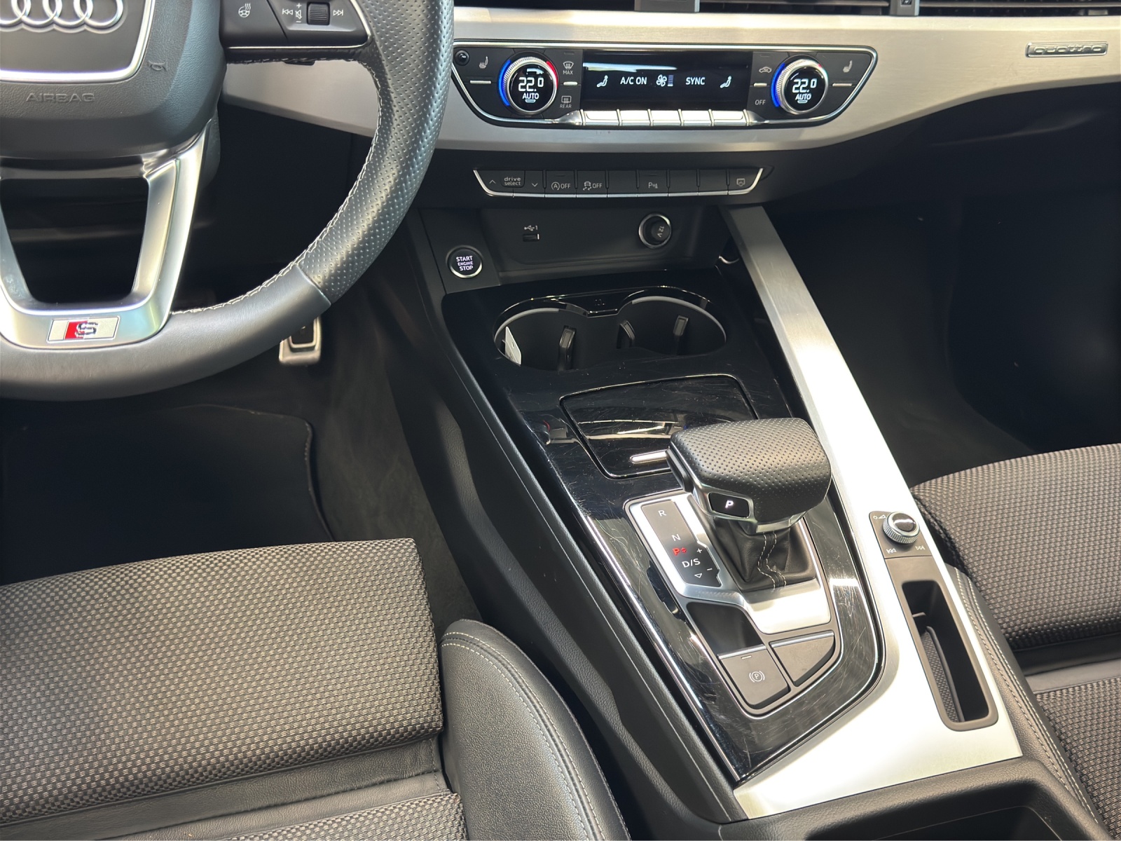 A4 Avant 50 TDI quattro S line competition  B&O Pano