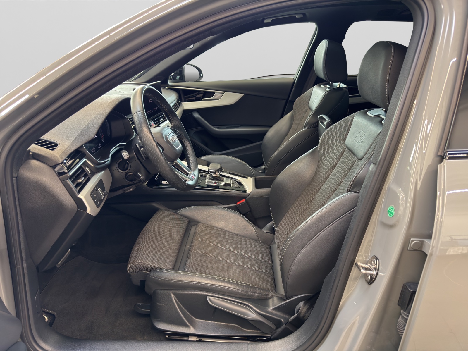 A4 Avant 50 TDI quattro S line competition  B&O Pano