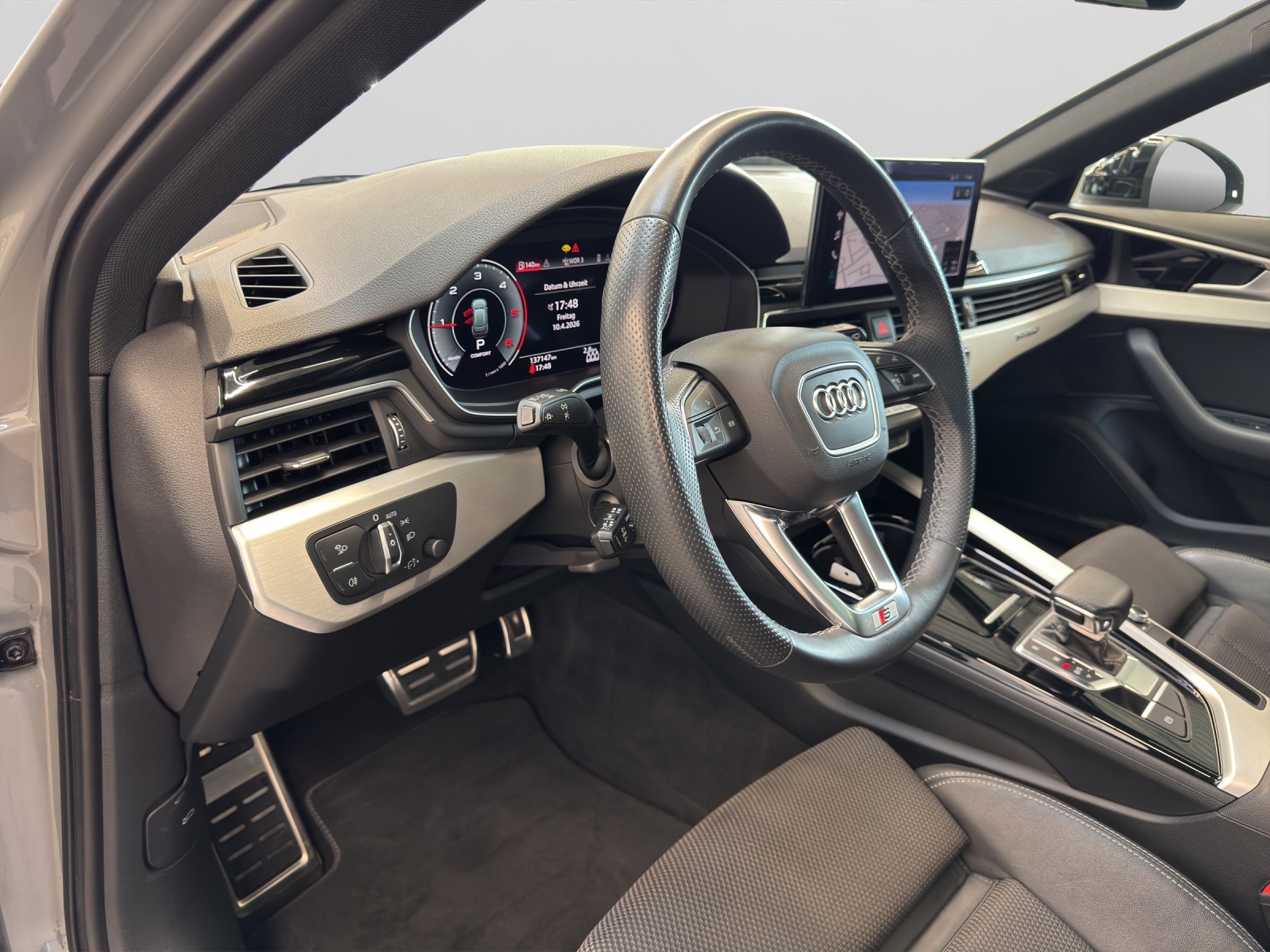 A4 Avant 50 TDI quattro S line competition  B&O Pano