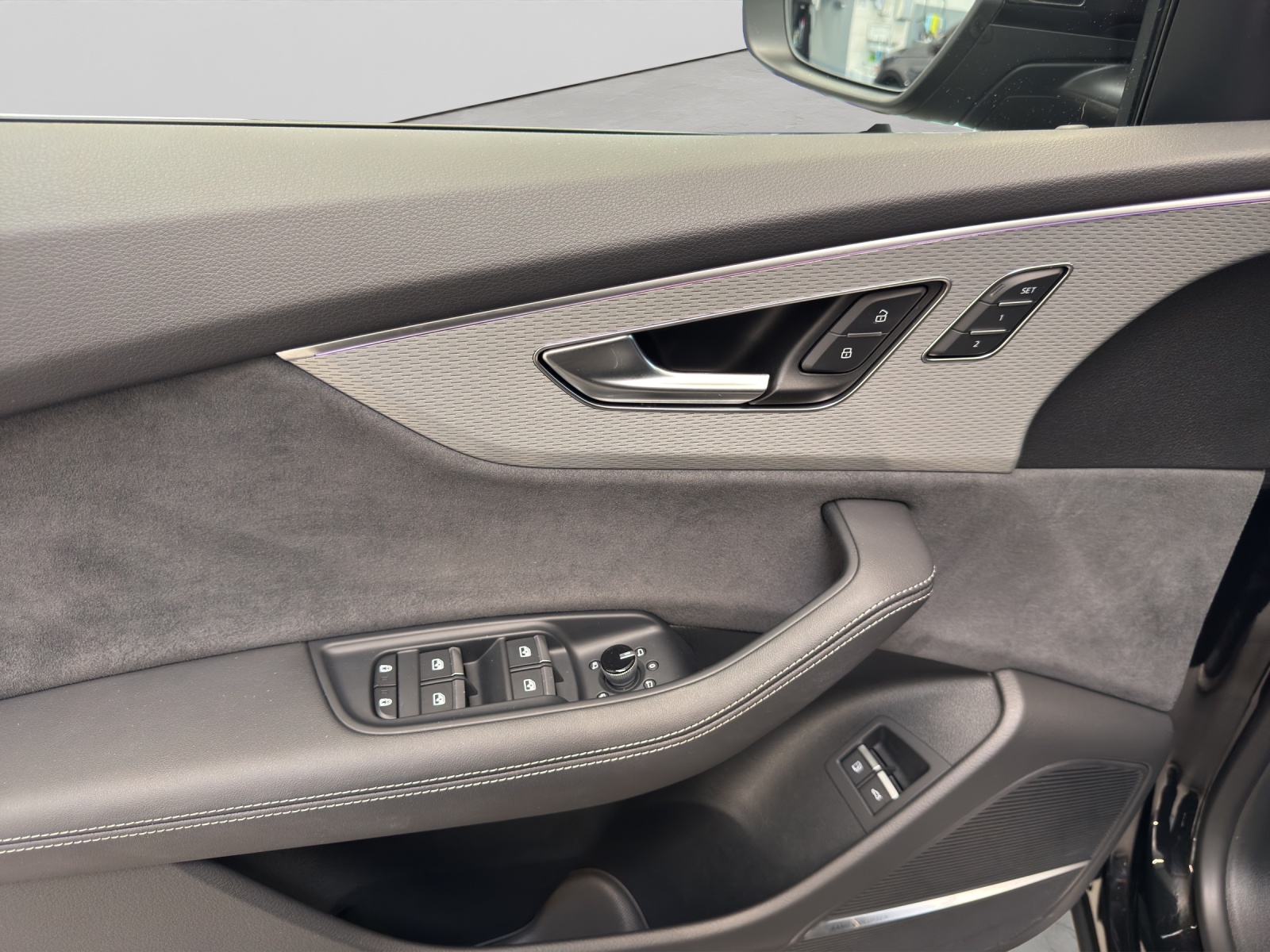Q8 60 TFSI e quattro S line Black HuD Pano B&O AHK