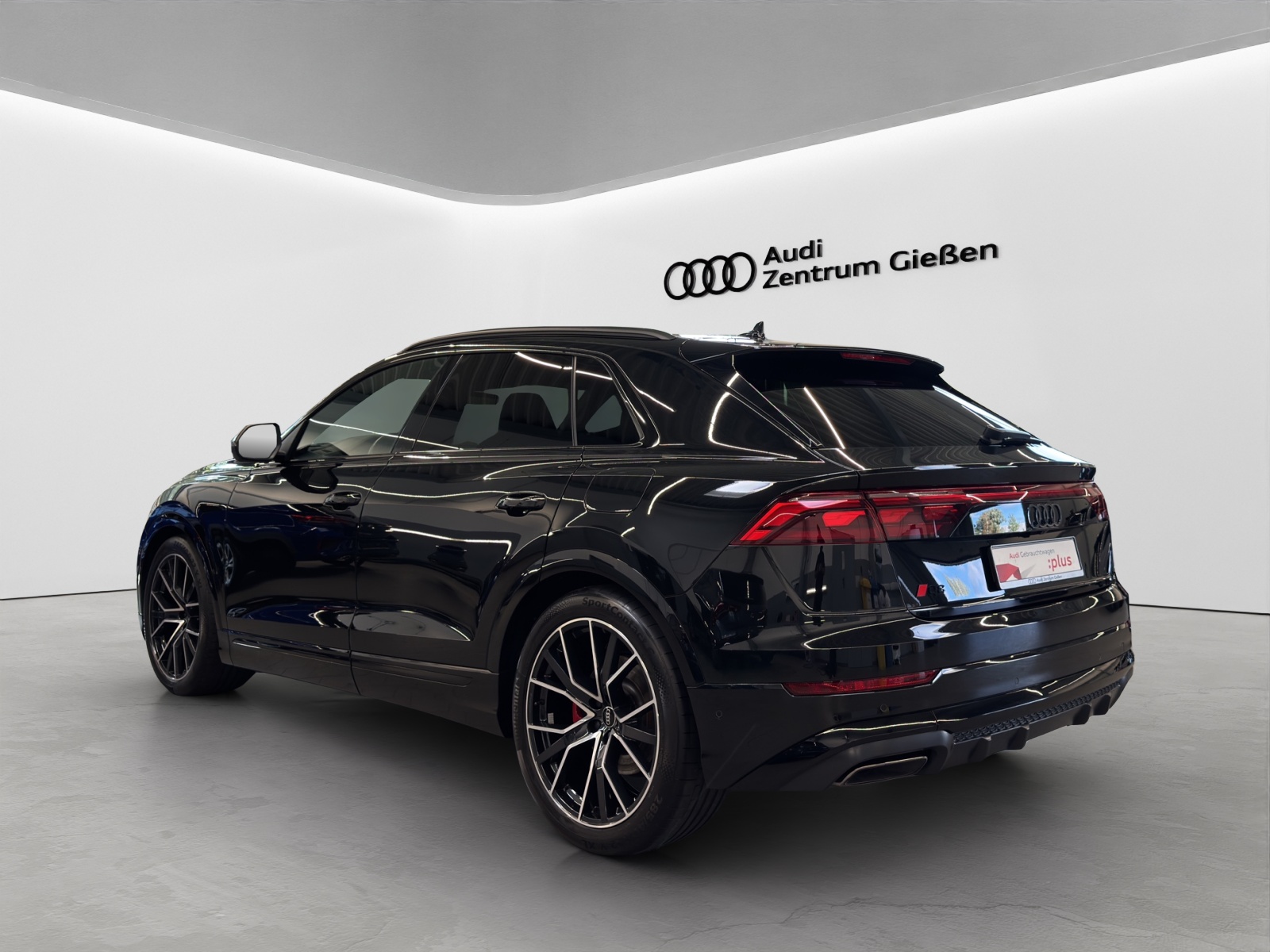 Q8 60 TFSI e quattro S line Black HuD Pano B&O AHK