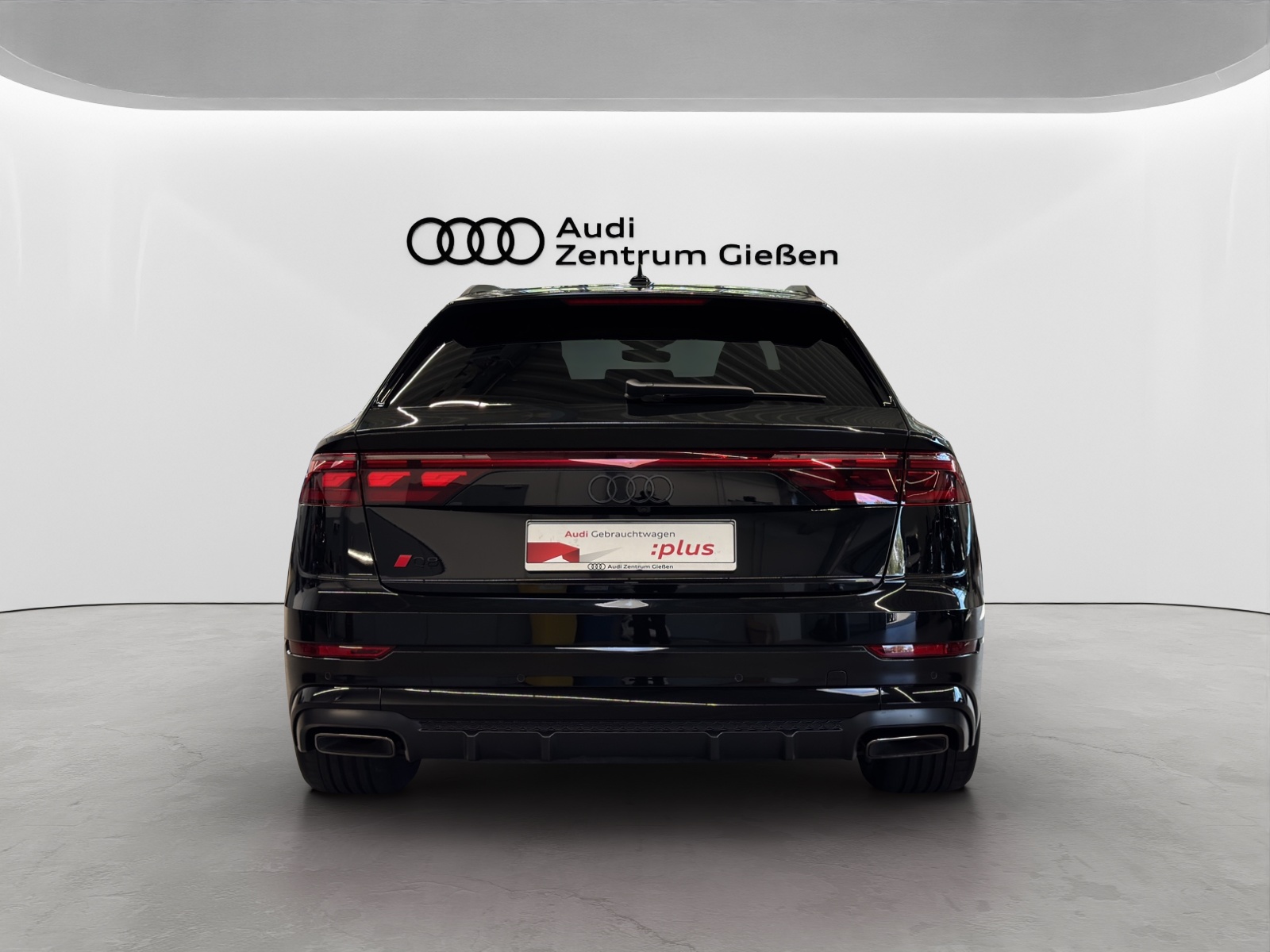 Q8 60 TFSI e quattro S line Black HuD Pano B&O AHK