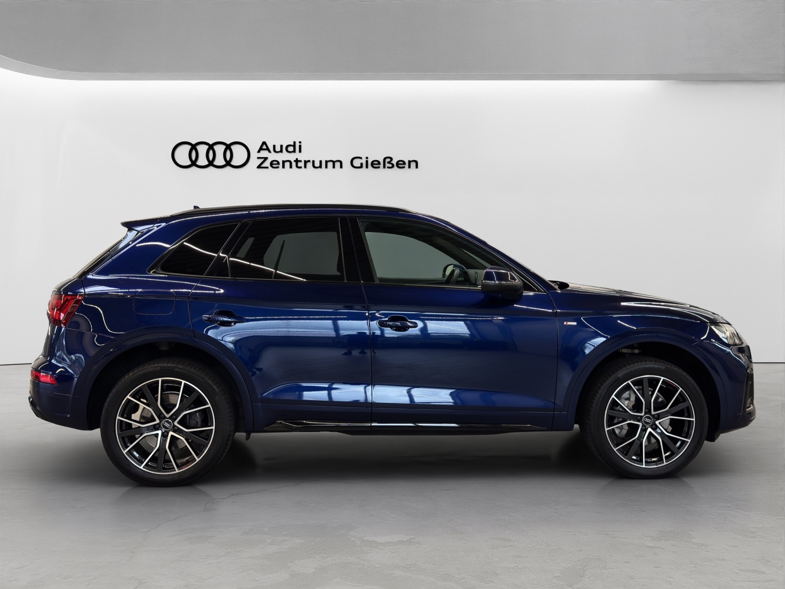 Q5 40 TDI quattro S line Black Carbon AHK Matrix-LED ACC Kamera
