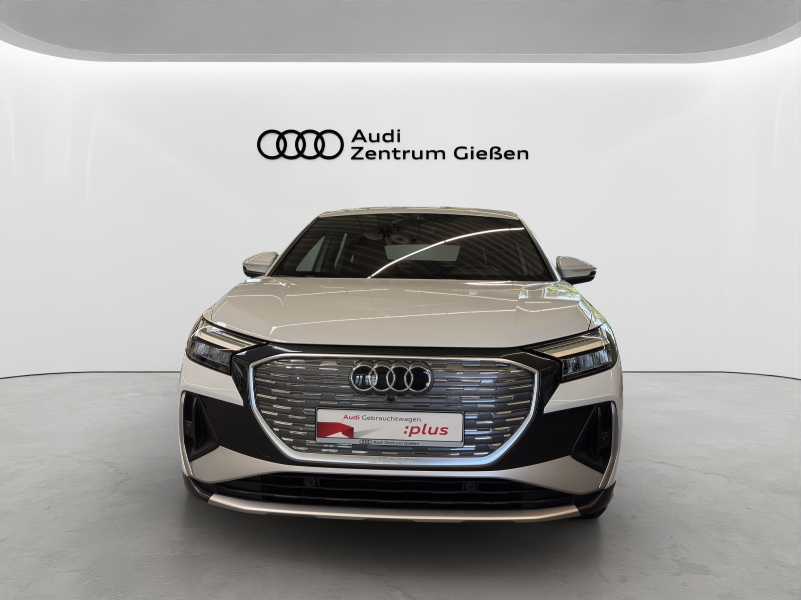 Q4 e-tron Sportback 50 quattro S line Assistenzpaket