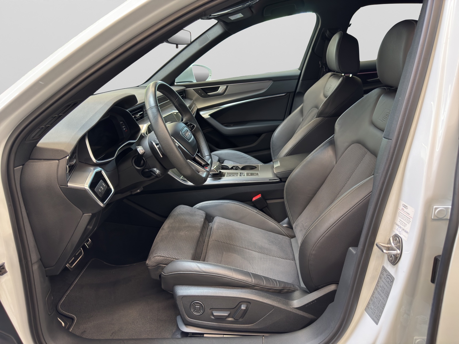 A6 Limousine 55 TFSI e quattro S line Black B&O AHK Matrix-LED Navi