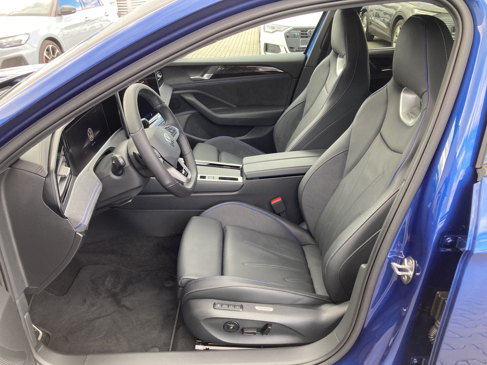 Passat Variant TDI DSG R-Line 