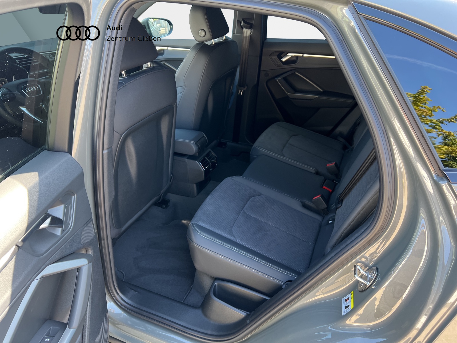 Q3 Sportback 35 TDI S line Black AHK LED Navi