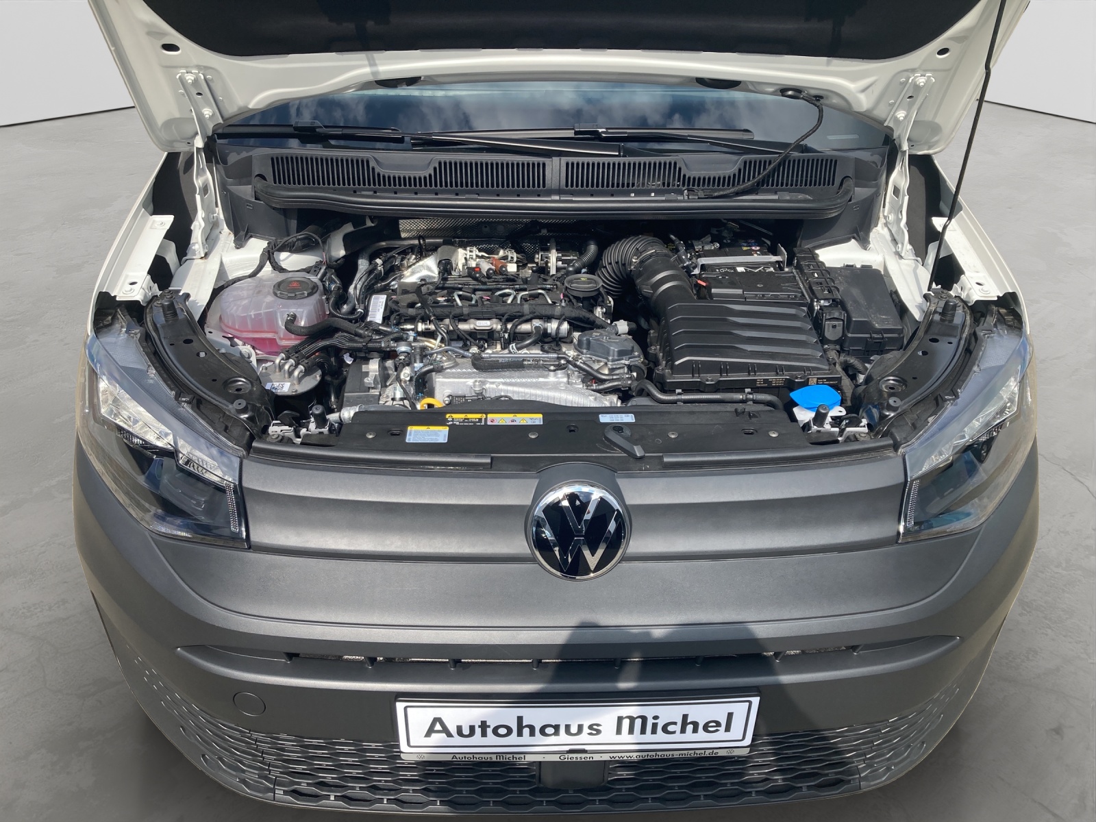 Caddy Cargo 2.0 TDI GRA AHK App Klima Heckflügel