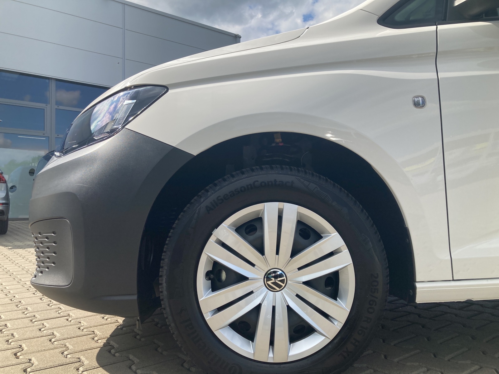 Caddy Cargo 2.0 TDI GRA AHK App Klima Heckflügel