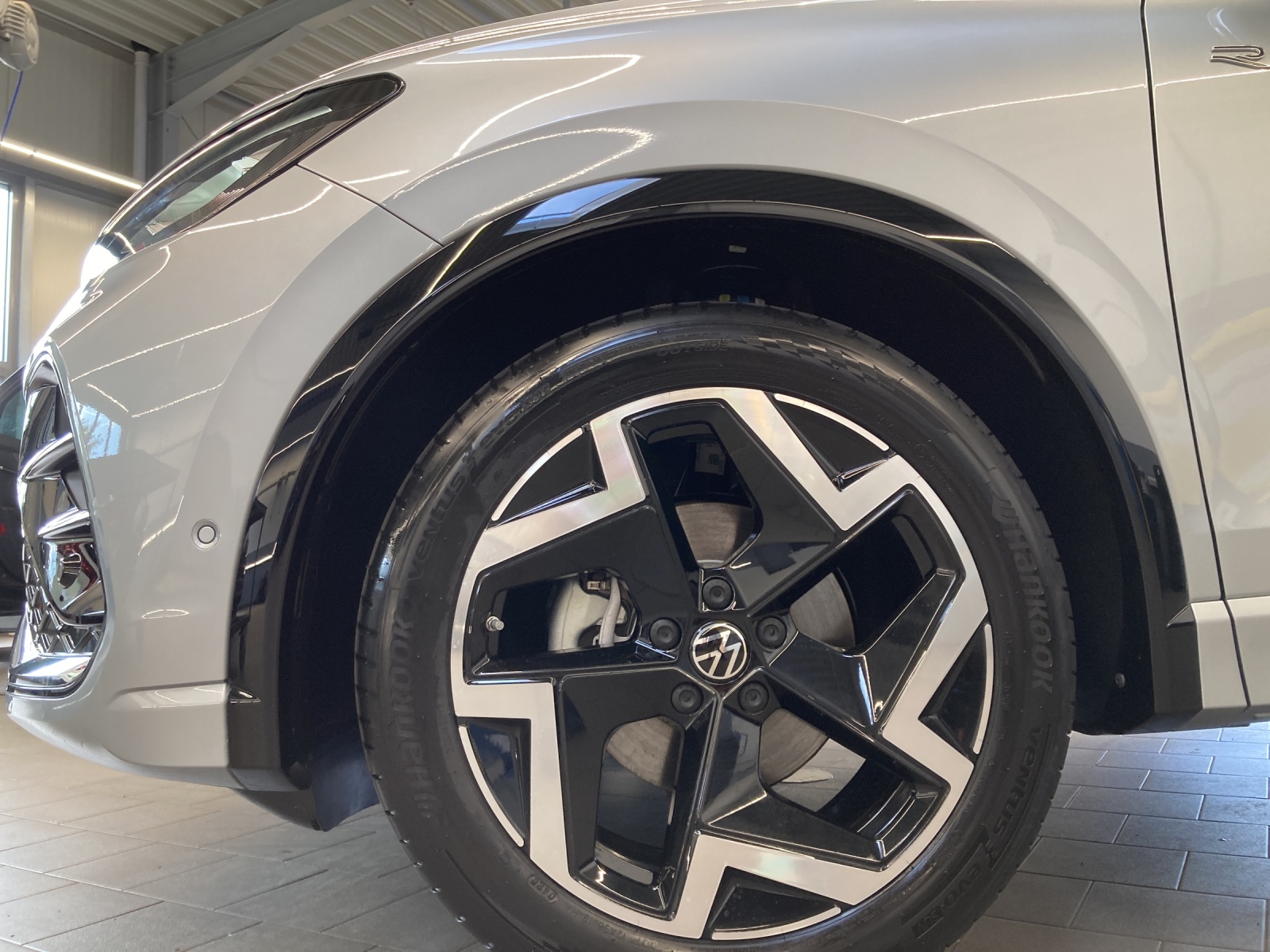 Tiguan eTSI DSG R-Line IQ-Light HeadUp AHK