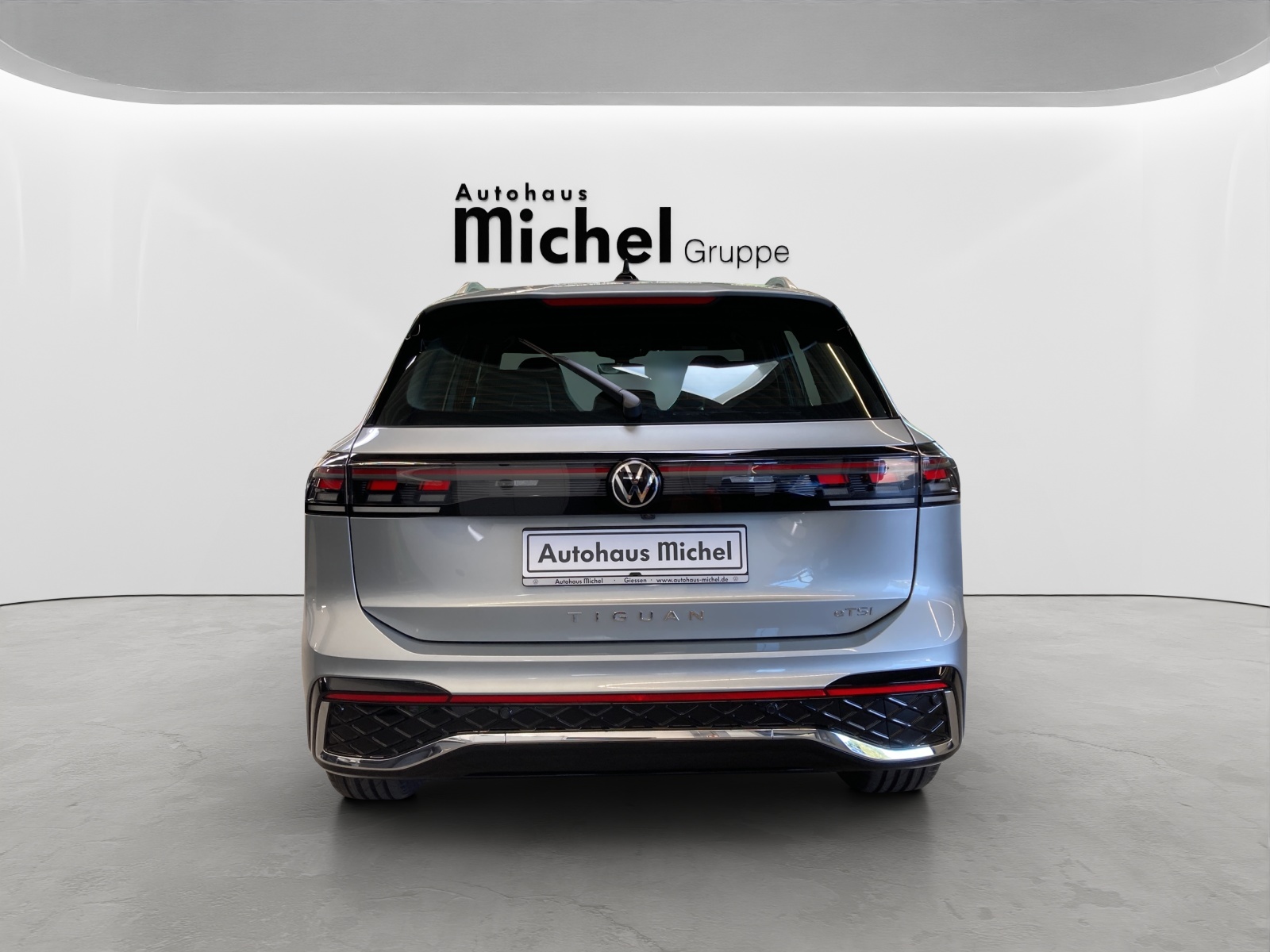 Tiguan eTSI DSG R-Line IQ-Light HeadUp AHK