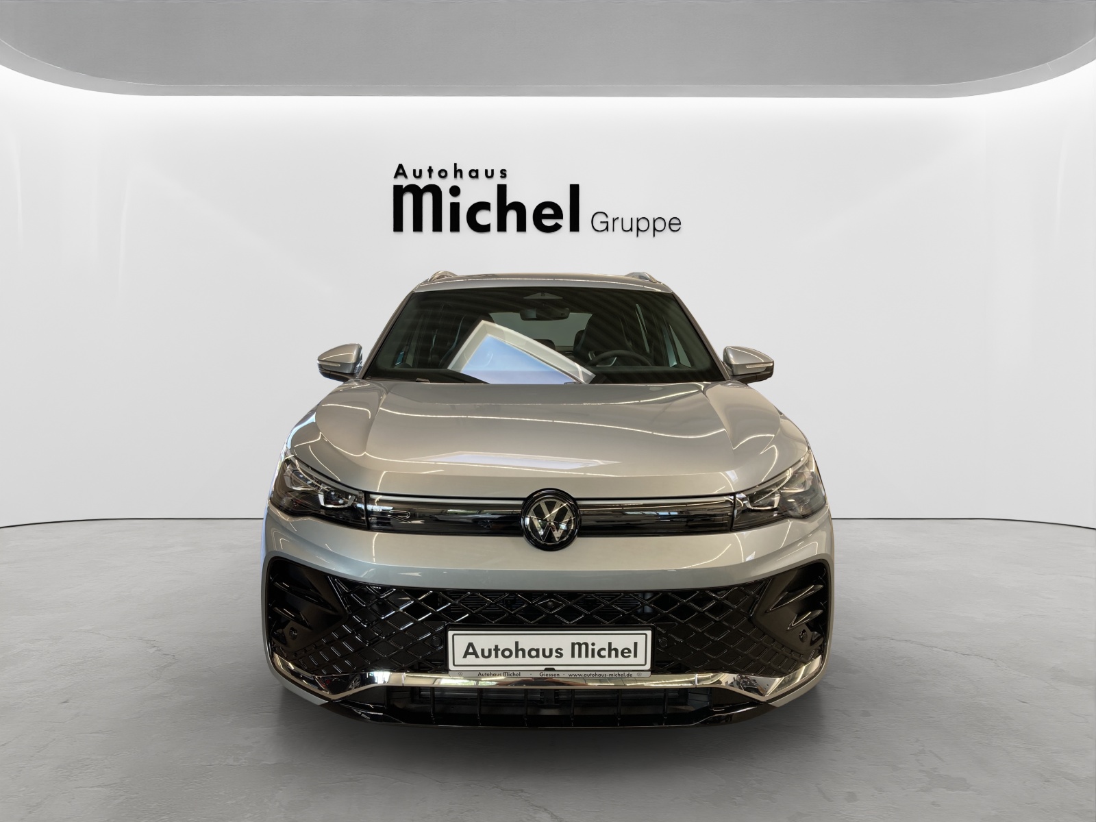 Tiguan eTSI DSG R-Line IQ-Light HeadUp AHK
