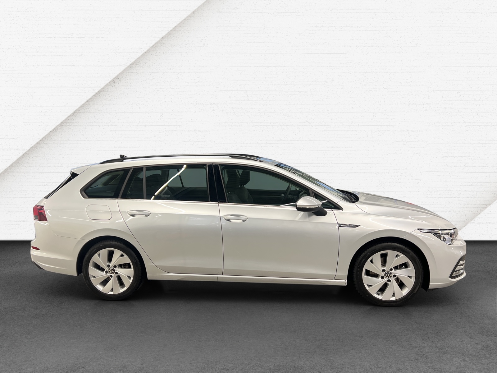 Golf 8 Variant TDI DSG Style LED-Plus Panodach Navi TravelAssist