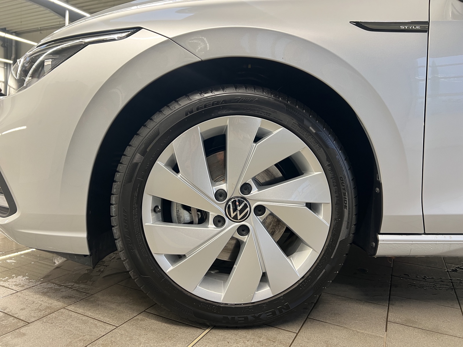 Golf 8 Variant TDI DSG Style LED-Plus Panodach Navi TravelAssist