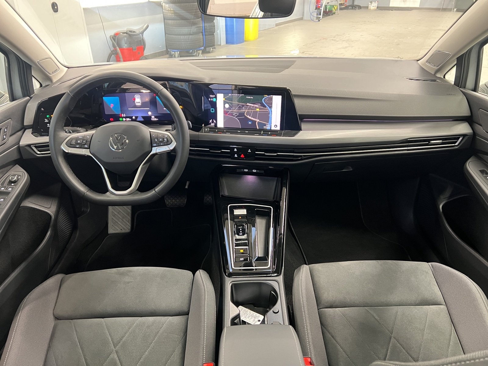 Golf 8 Variant TDI DSG Style LED-Plus Panodach Navi TravelAssist