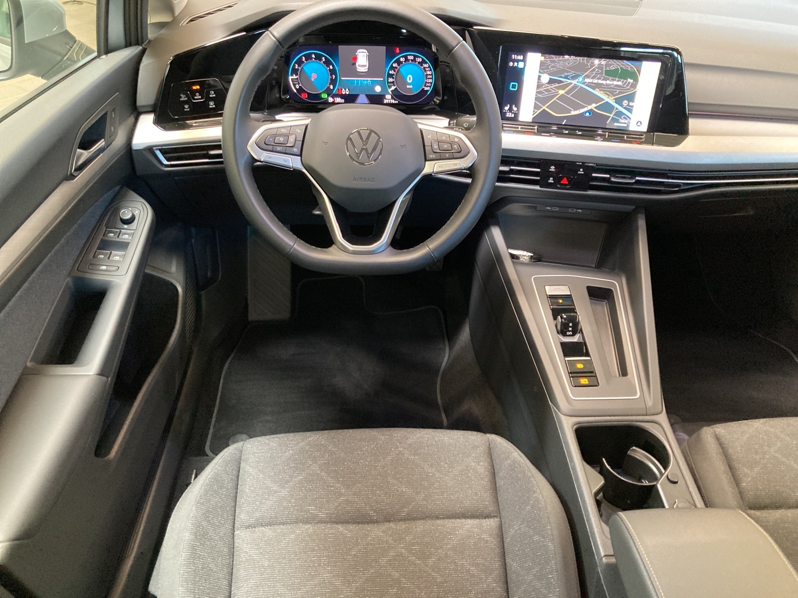 Golf Variant eTSI DSG Life LED-Plus TravelAssist Navi AHK