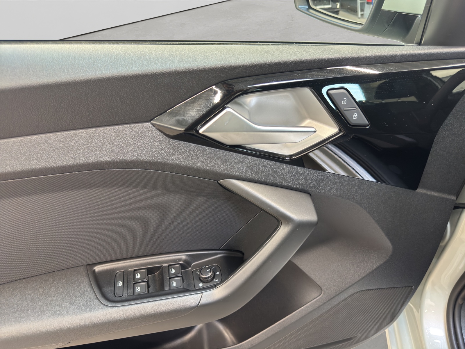 A1 Sportback 30 TFSI advanced smartphone interface