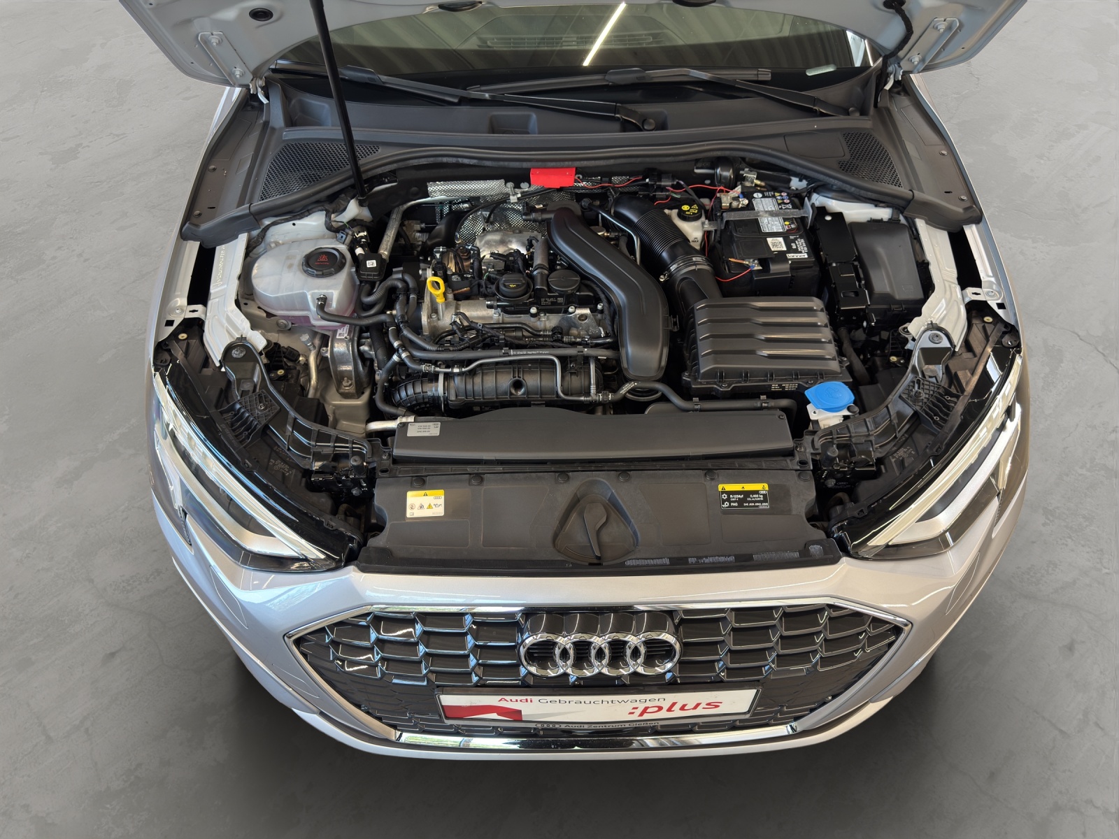 A3 Limousine 35 TFSI advanced S line B&O LED Navi