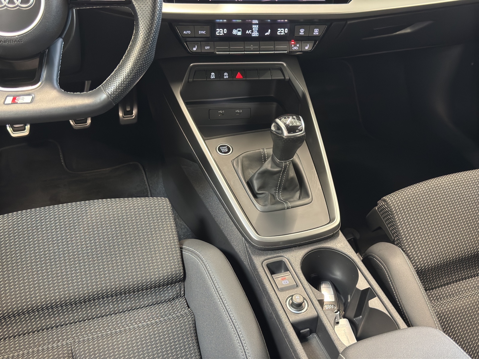 A3 Limousine 35 TFSI advanced S line B&O LED Navi