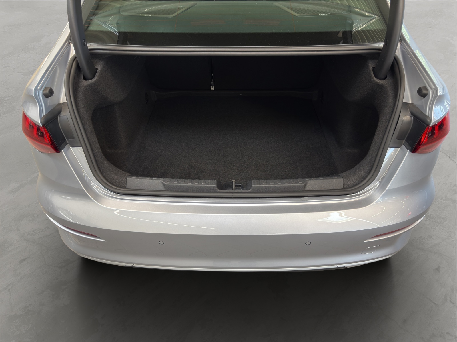 A3 Limousine 35 TFSI advanced S line B&O LED Navi