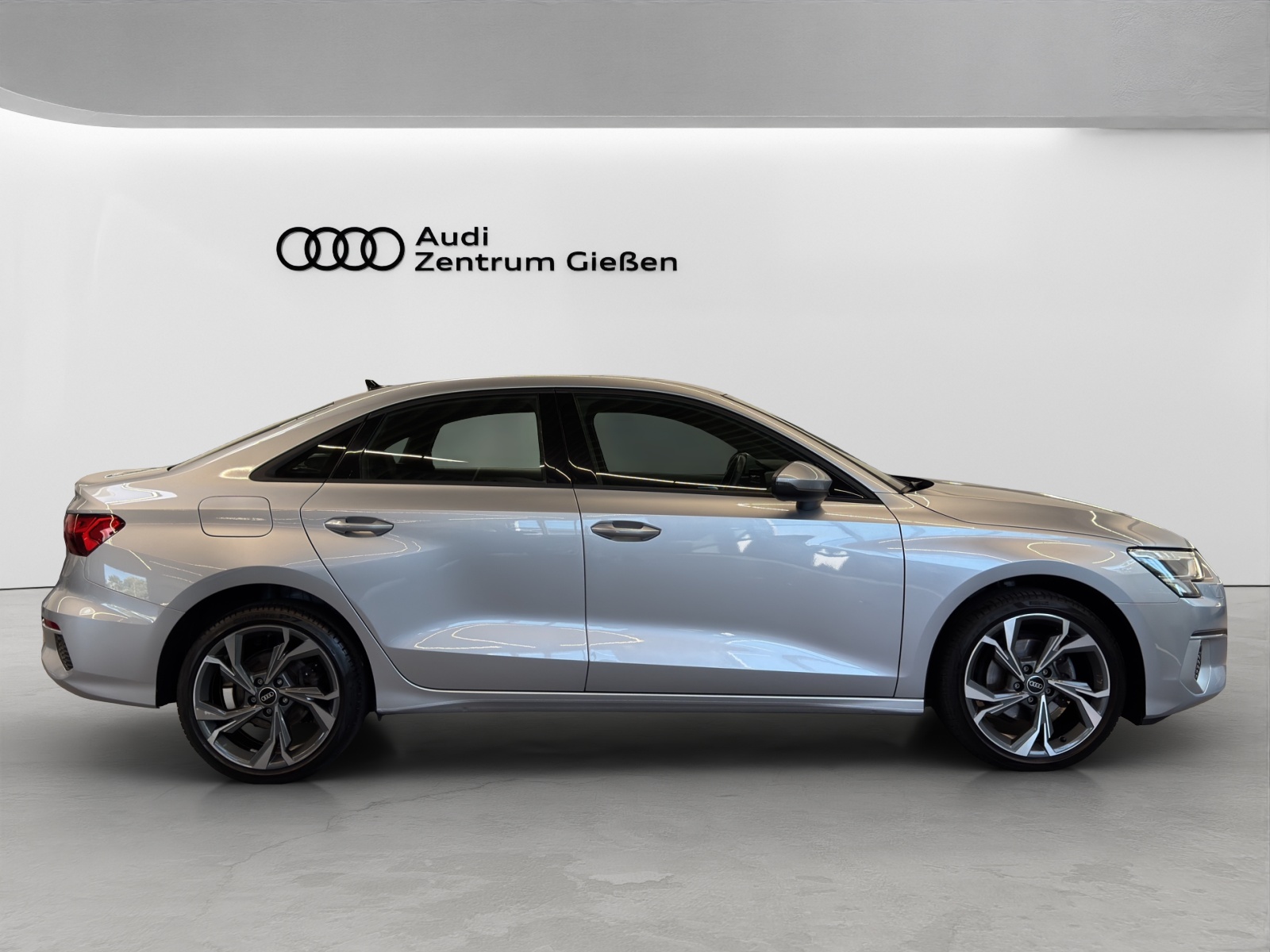 A3 Limousine 35 TFSI advanced S line B&O LED Navi