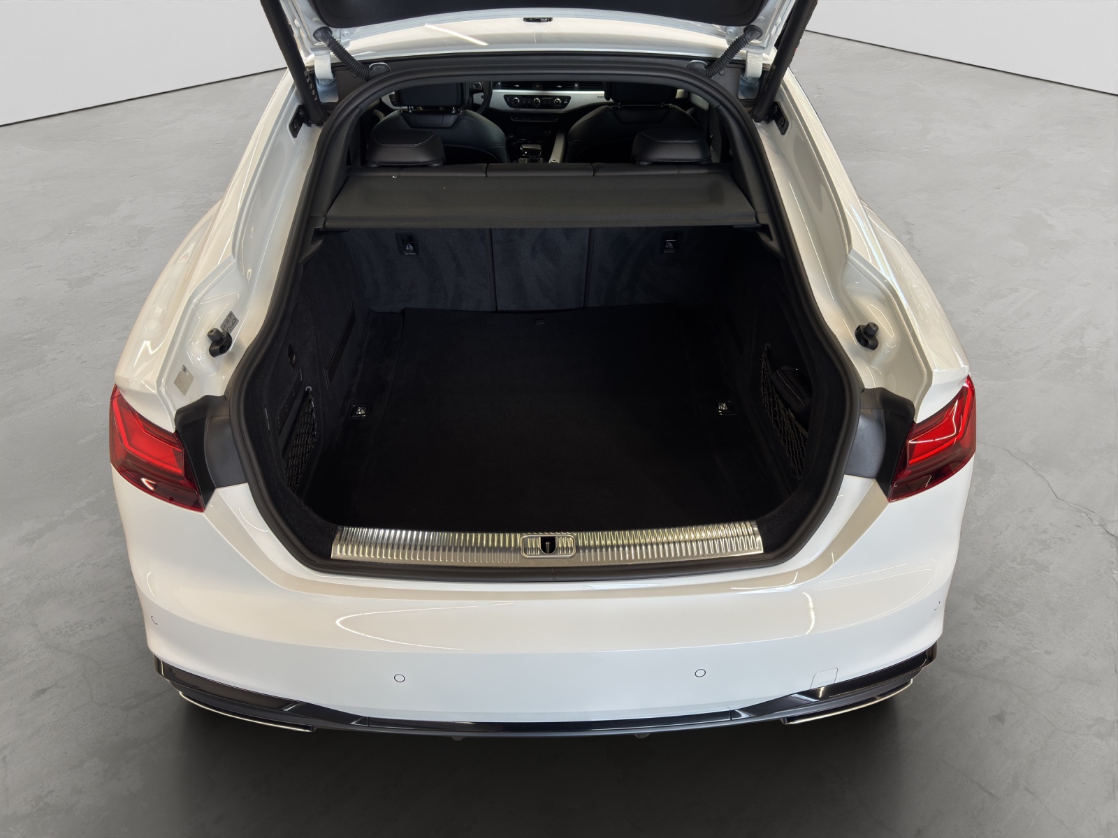 A5 Sportback 40 TDI quattro S line Black AHK Pano Matrix-LED
