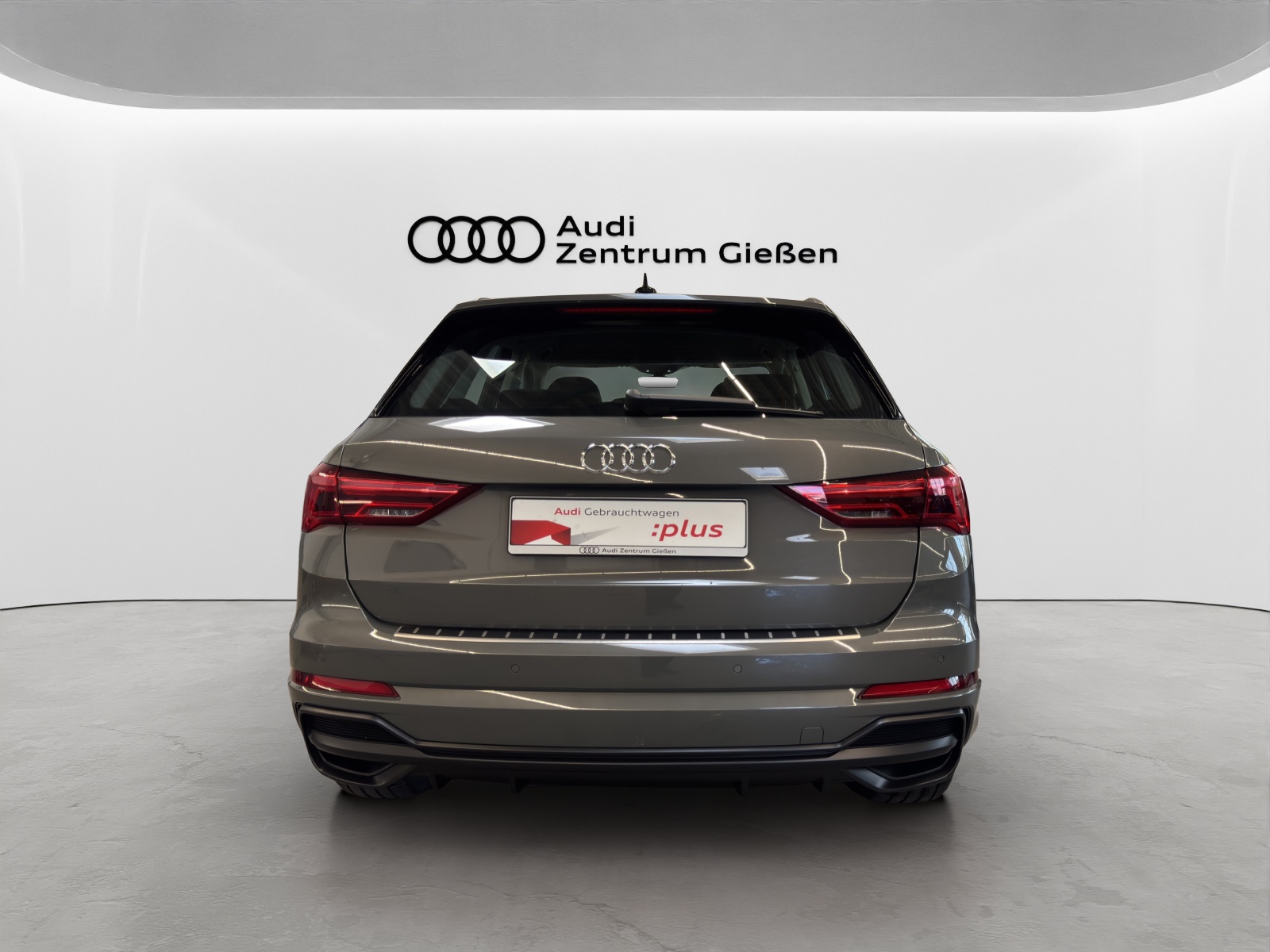 Q3 35 TDI quattro S line Black Navi AHK LED