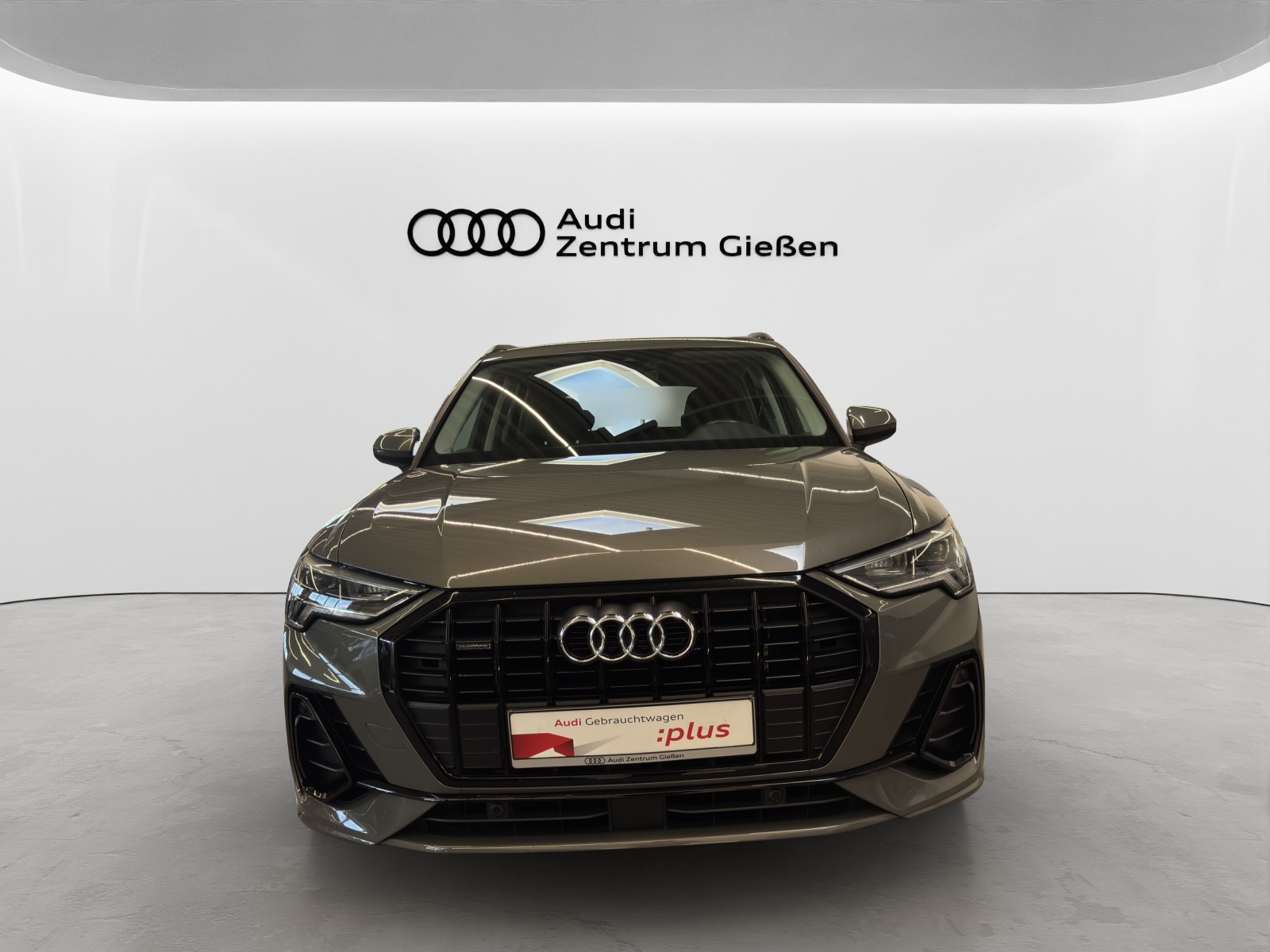Q3 35 TDI quattro S line Black Navi AHK LED