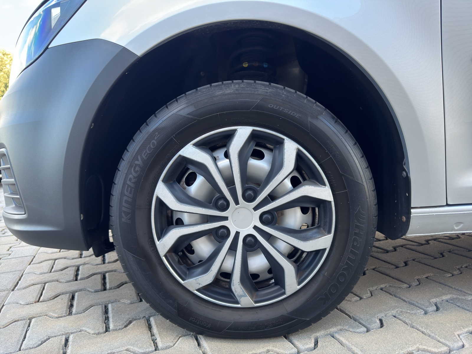 Caddy Maxi Kasten 2.0 TDI Klima Sortimo Regal System Heckflügeltüren