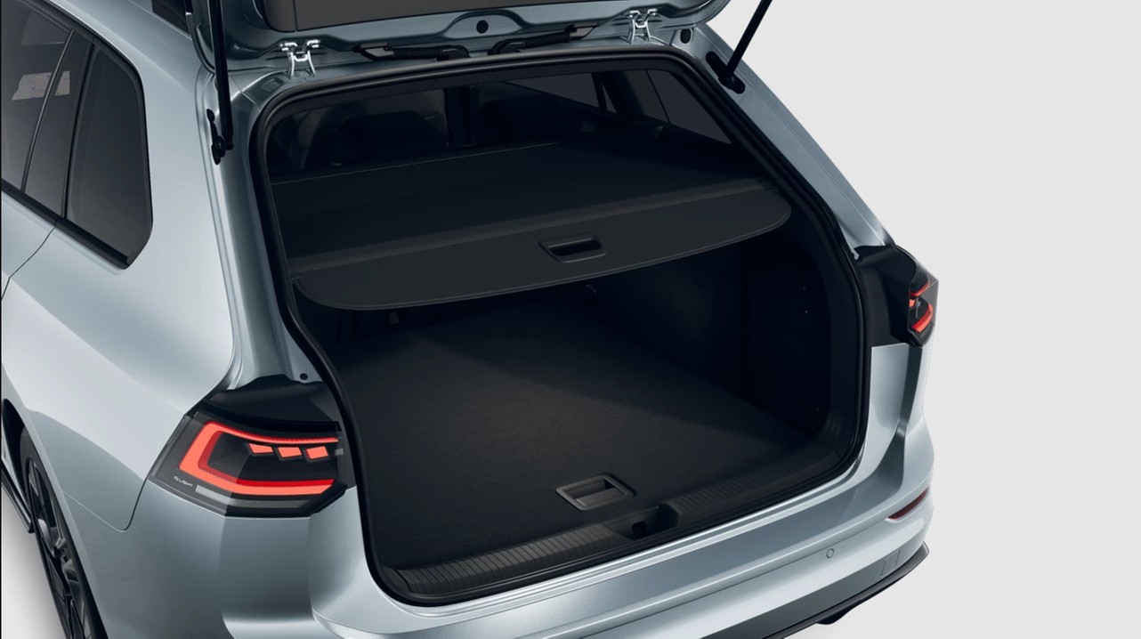Golf Variant R-Line 1,5 l eTSI OPF 110 kW (150 PS) 7-Gang DSG UPE:  48.510,00