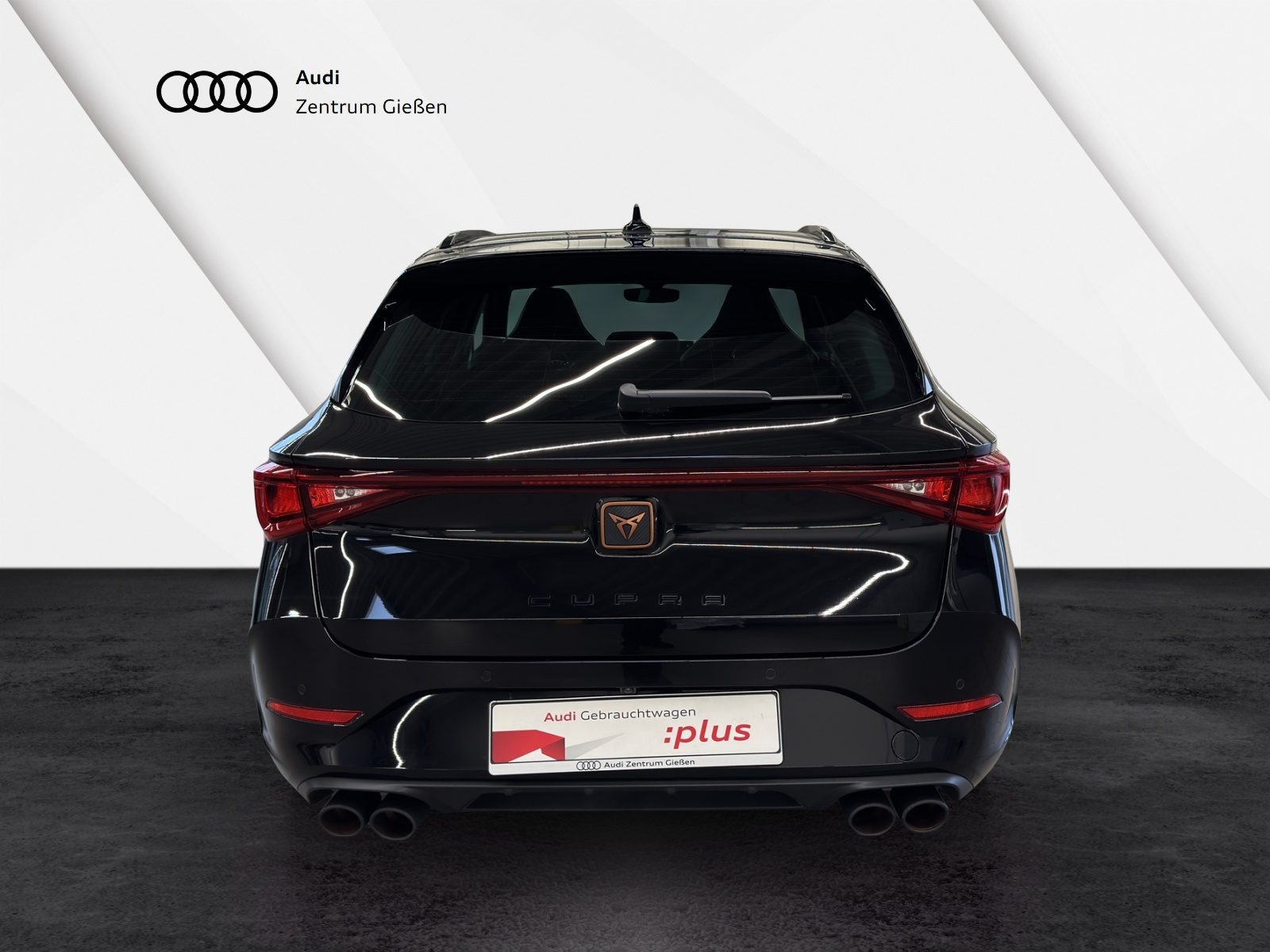 Leon Sportstourer 2.0 TSI 4Drive DSG VZ Pano Matrix-LED Kamera