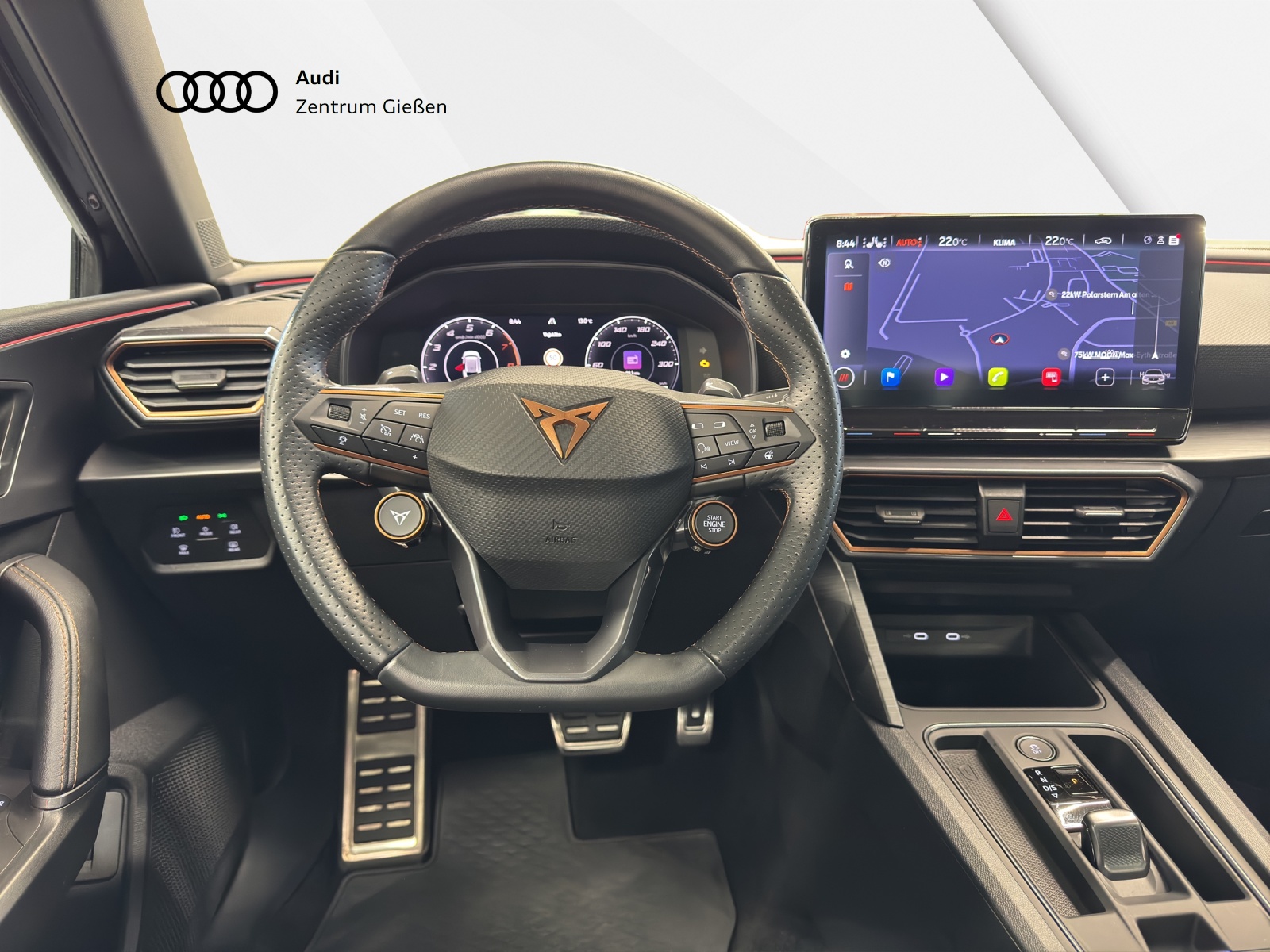 Leon Sportstourer 2.0 TSI 4Drive DSG VZ Pano Matrix-LED Kamera