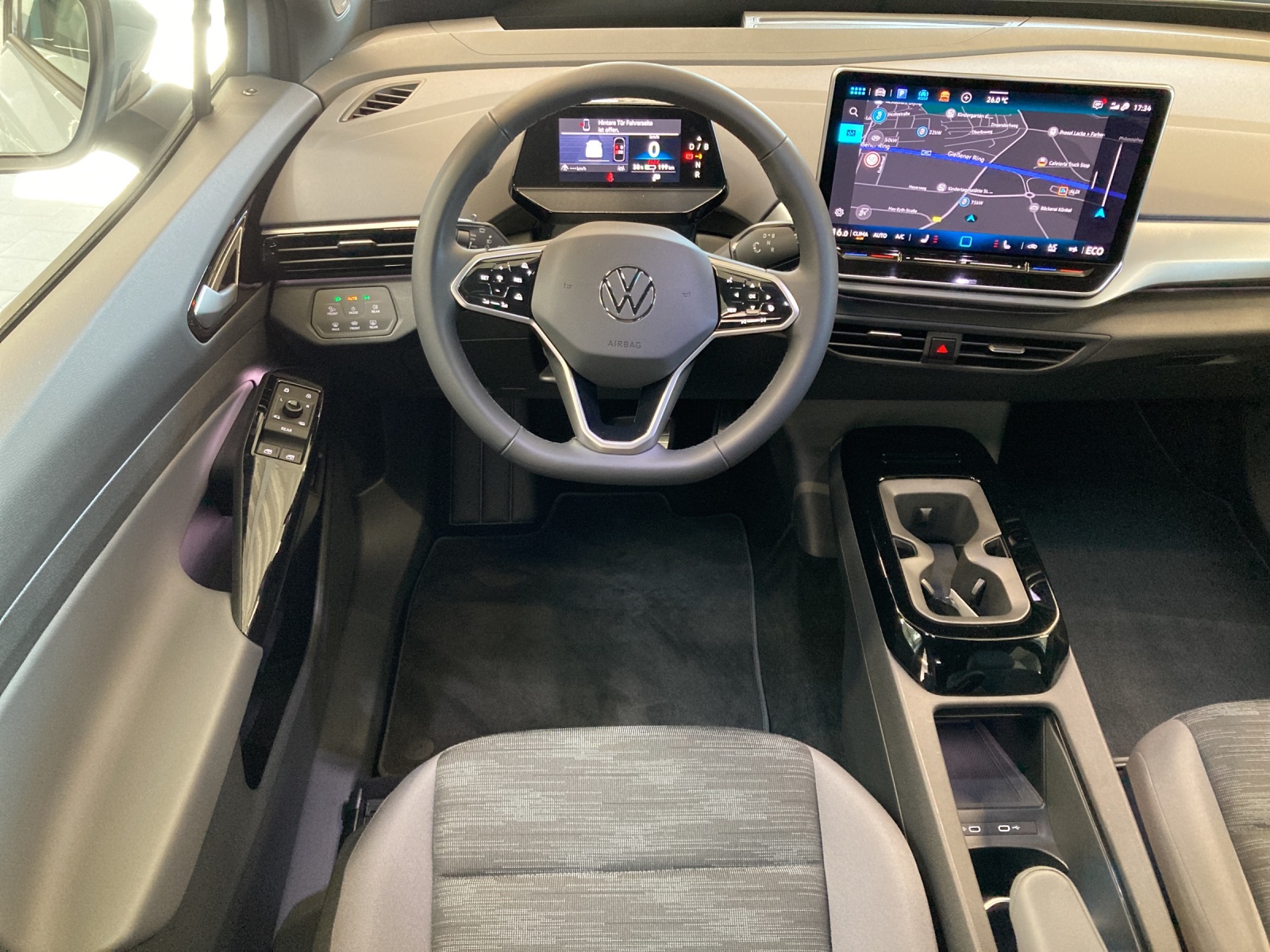 ID.4 Pro 210 kW/77kWh Wärmepumpe IQ-Light TravelAssist
