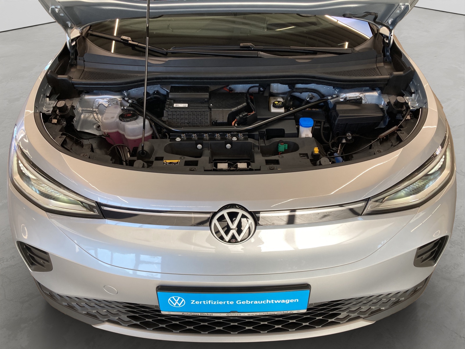 ID.4 Pro 210 kW/77kWh Wärmepumpe IQ-Light TravelAssist