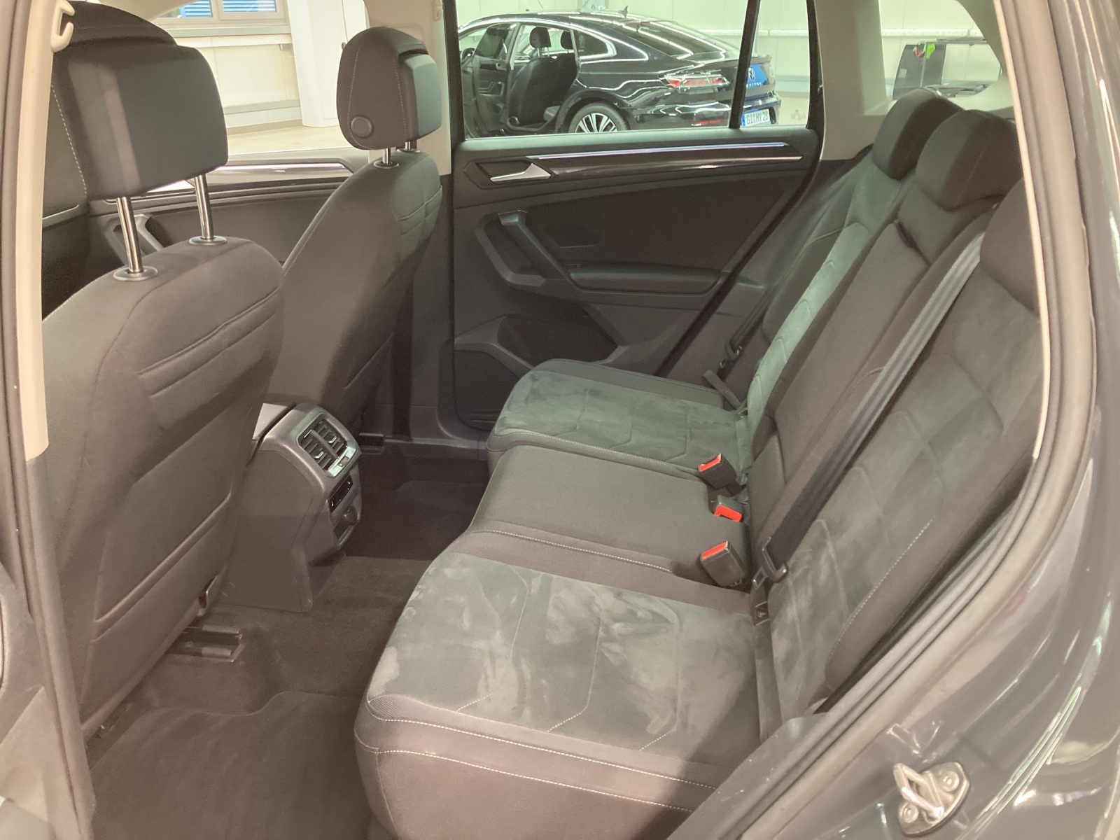 Tiguan TSI Plugin-Hybrid DSG Elegance IQ-Light AHK ErgoAct.