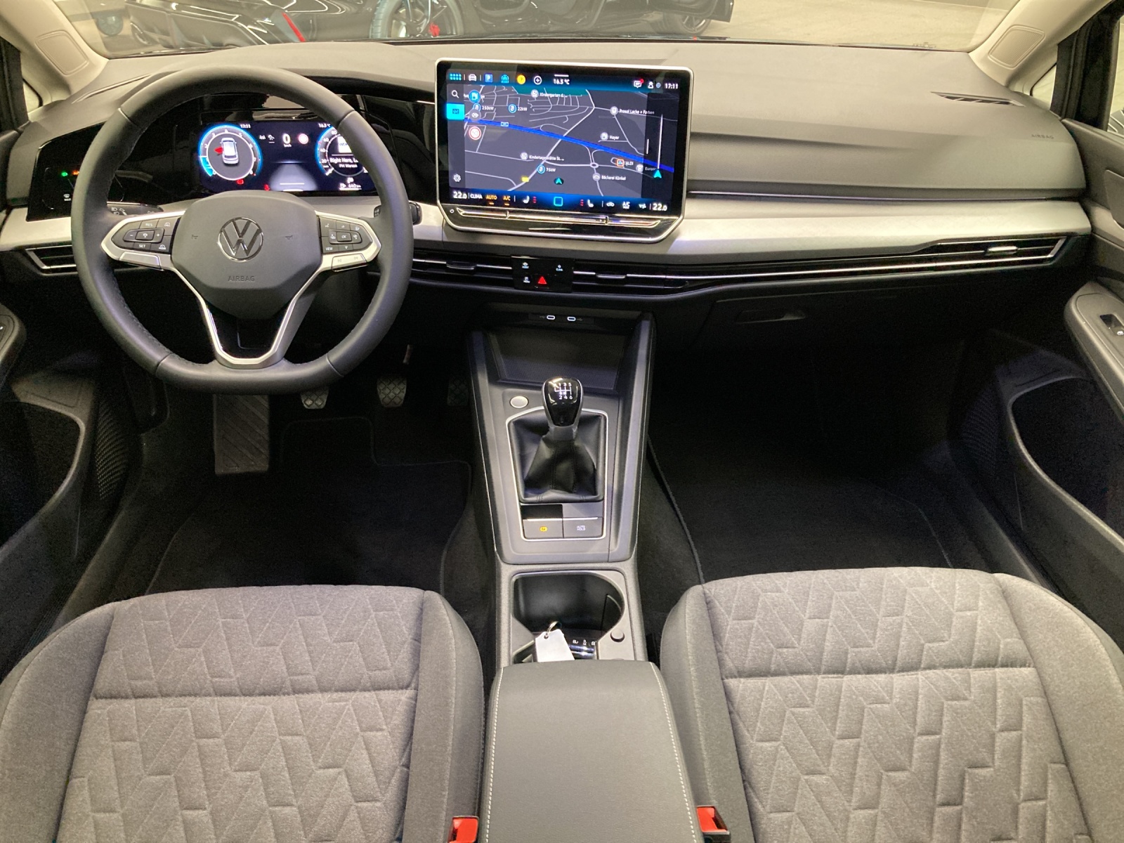 Golf 8 1.5 TSI Life Navi TravelAssist