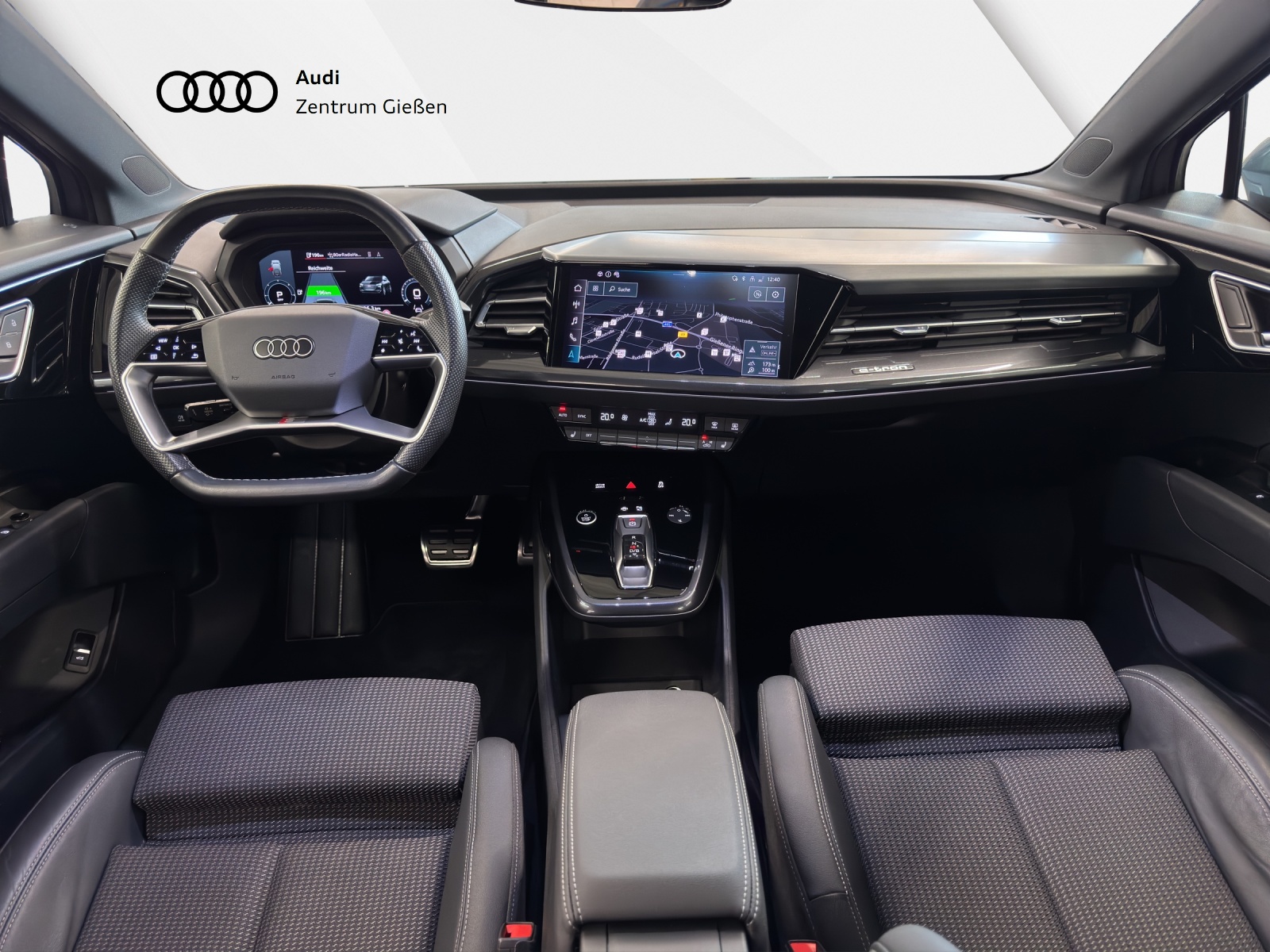 Q4 e-tron Sportback 40 S line Black Assistenzpaket Navi